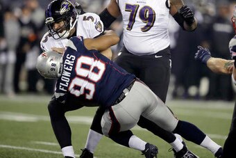 Trey Flowers will attempt to put pressure on Matt Ryan.