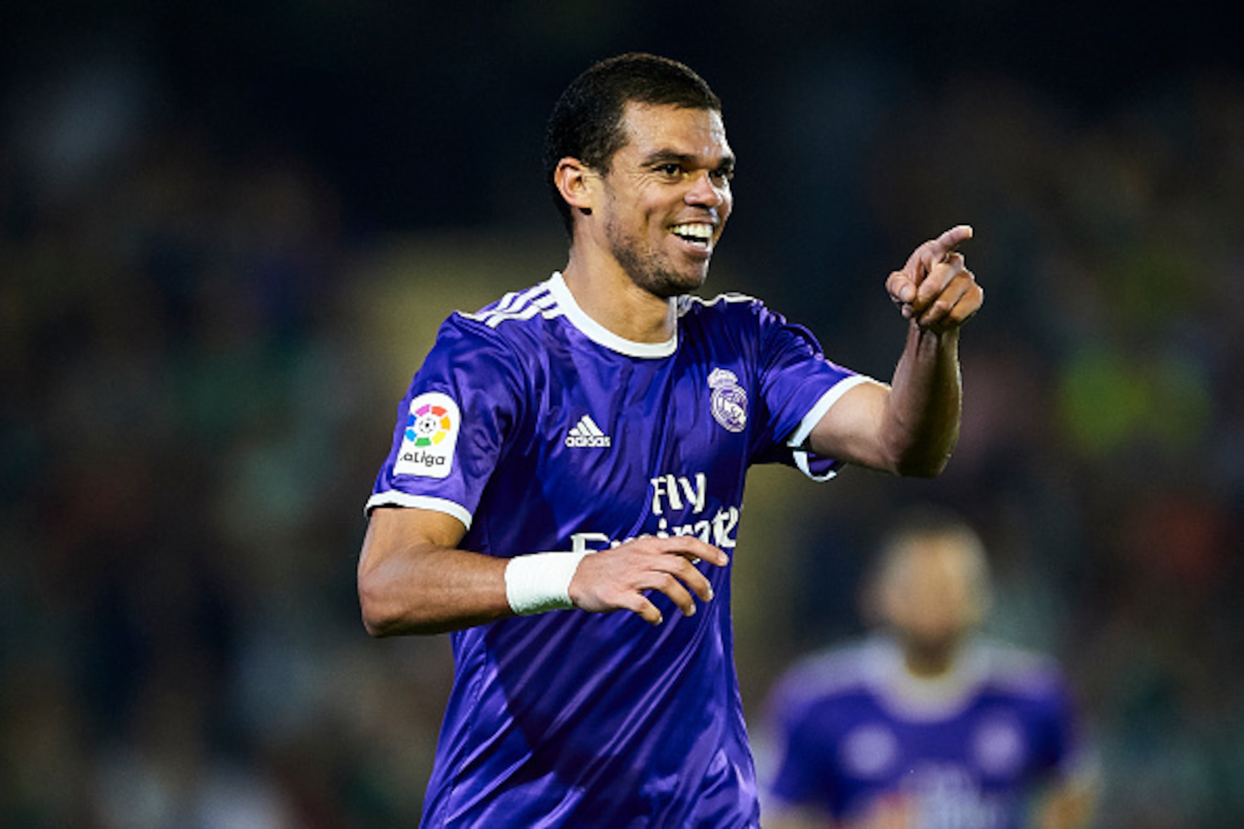 SEVILLE, SPAIN - OCTOBER 15:  Pepe  of Real Madrid CF celebrates after scoring during the match between Real Betis Balompie and Real Madrid CF as part of La Liga at Benito Villamrin stadium October 15, 2016 in Seville, Spain.  (Photo by Aitor Alcalde/Gett