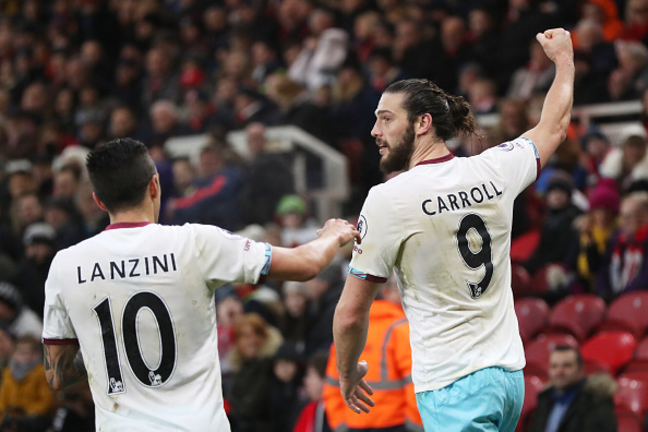 MIDDLESBROUGH, ENGLAND - JANUARY 21:  Andy Carroll of West Ham United turns to celebrate after scoring his second goal during the Premier League match between Middlesbrough and West Ham United at Riverside Stadium on January 21, 2017 in Middlesbrough, Eng