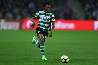 PORTO, PORTUGAL - FEBRUARY 04: Sporting CP's forward Gelson Martins from Portugal during the FC Porto v Sporting CP - Primeira Liga match at Estadio do Dragao on February 04, 2017 in Porto, Portugal.  (Photo by Carlos Rodrigues/Getty Images)