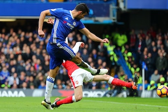 LONDON, ENGLAND - FEBRUARY 04:  Diego Costa of Chelsea shoots at goal during the Premier League match between Chelsea and Arsenal at Stamford Bridge on February 4, 2017 in London, England.  (Photo by Clive Rose/Getty Images)
