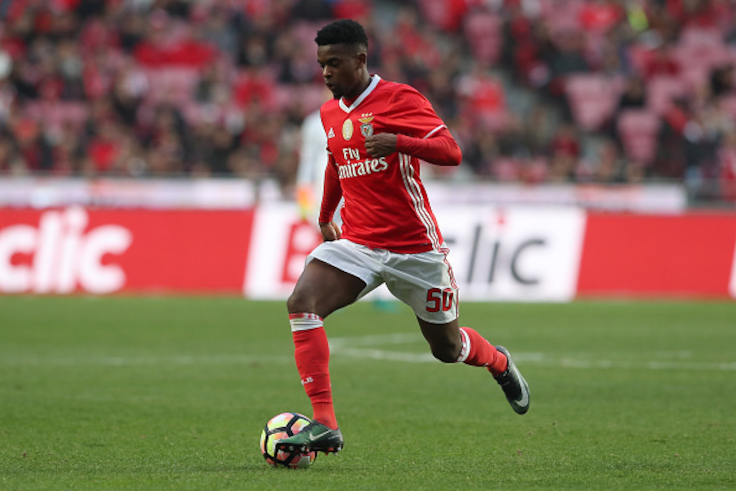 LISBON, PORTUGAL - JANUARY 22: Benfica's defender Nelson Semedo from Portugal during the match between SL Benfica v Tondela - Primeira Liga at Estadio da Luz on January 22, 2017 in Lisbon, Portugal. (Photo by Carlos Rodrigues/Getty Images) LISBON, PORTUGAL - JANUARY 22: Benfica's defender Nelson Semedo from Portugal during the match between SL Benfica v Tondela - Primeira Liga at Estadio da Luz on January 22, 2017 in Lisbon, Portugal. (Photo by Carlos Rodrigues/Getty Images)