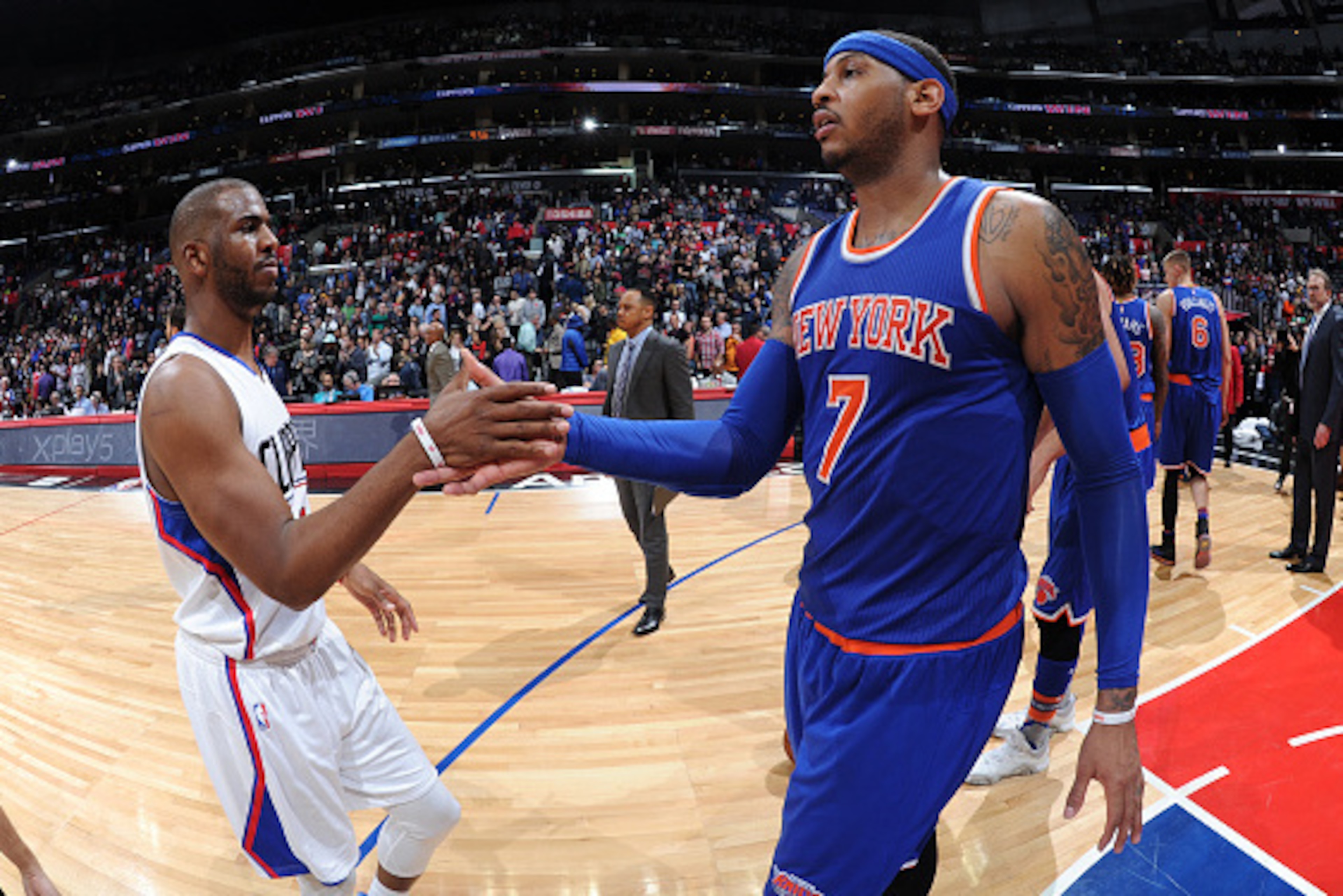 LOS ANGELES, CA - MARCH 11:  Chris Paul #3 of the Los Angeles Clippers and Carmelo Anthony #7 of the New York Knicks shake hands after the game on March 11, 2016 at STAPLES Center in Los Angeles, California. NOTE TO USER: User expressly acknowledges and a