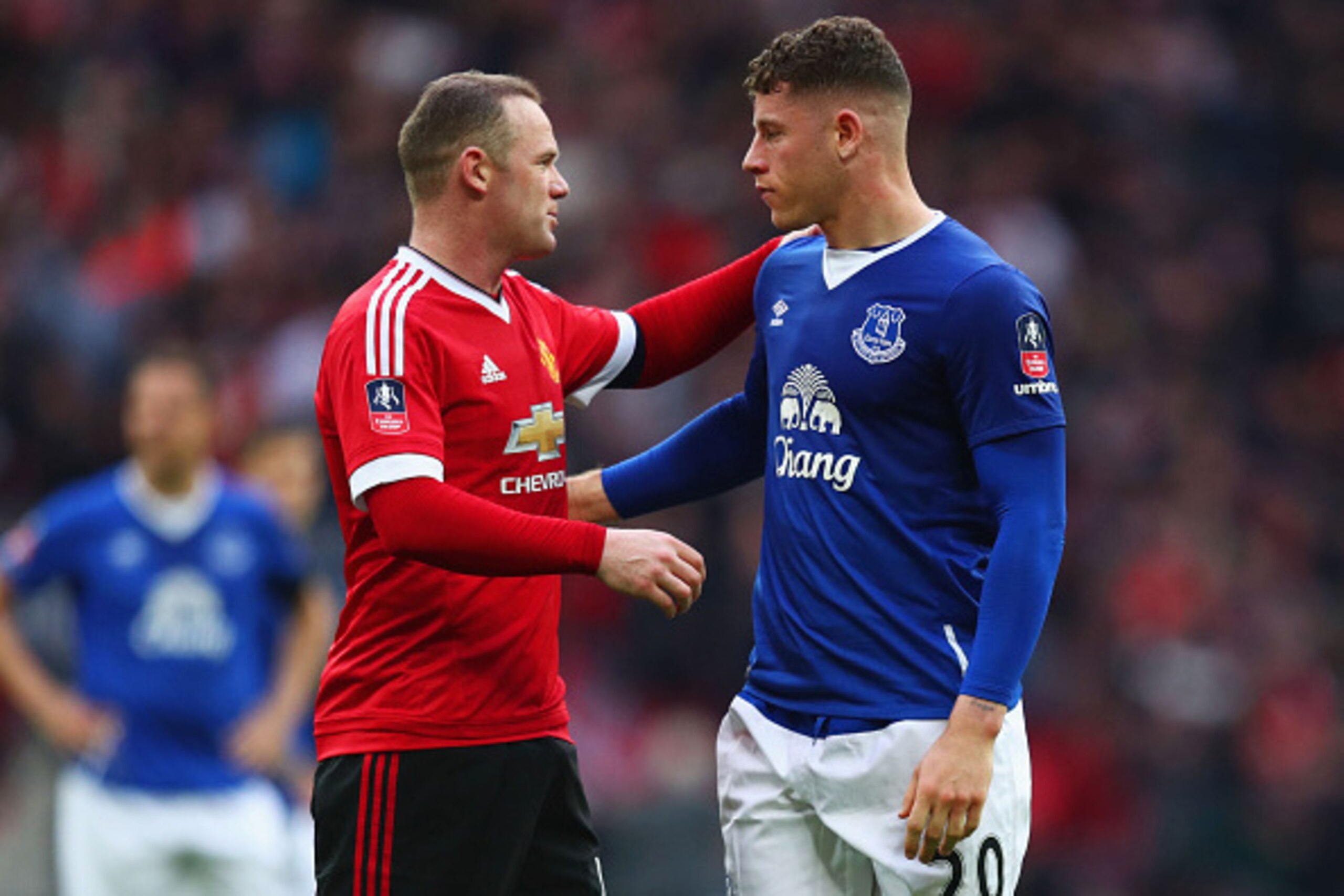 LONDON, ENGLAND - APRIL 23:  Wayne Rooney of Manchester United and Ross Barkley of Everton in conversation during The Emirates FA Cup semi final match between Everton and Manchester United at Wembley Stadium on April 23, 2016 in London, England.  (Photo b
