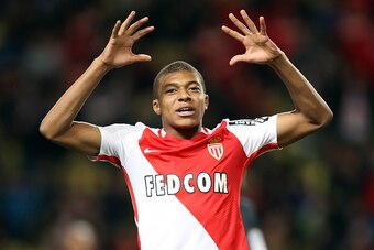 Monaco's French forward Kylian Mbappe Lottin reacts during the French L1 football match between Monaco (ASM) and Caen (SMC) on December 21, 2016 at the Louis II Stadium in Monaco. / AFP / VALERY HACHE        (Photo credit should read VALERY HACHE/AFP/Gett