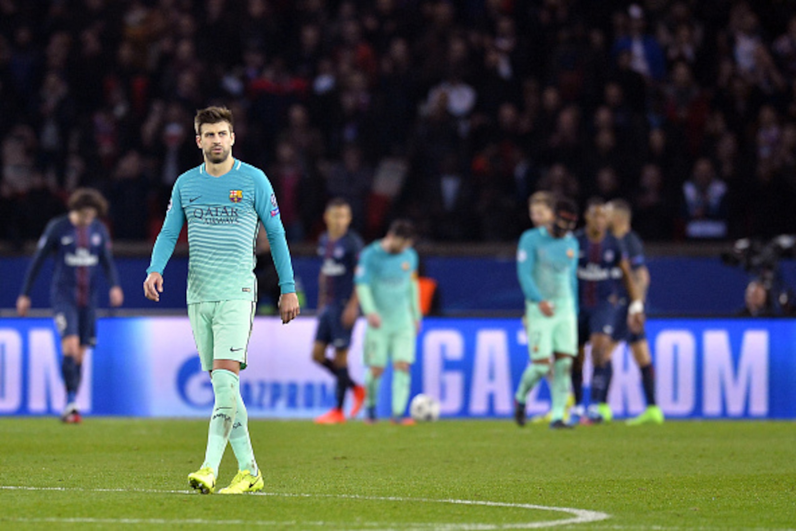 PARIS, FRANCE - FEBRUARY 14:  Gerard Pique of FC Barcelona reacts during the UEFA Champions League Round of 16 first leg match between Paris Saint-Germain and FC Barcelona at Parc des Princes on February 14, 2017 in Paris, France.  (Photo by Aurelien Meun