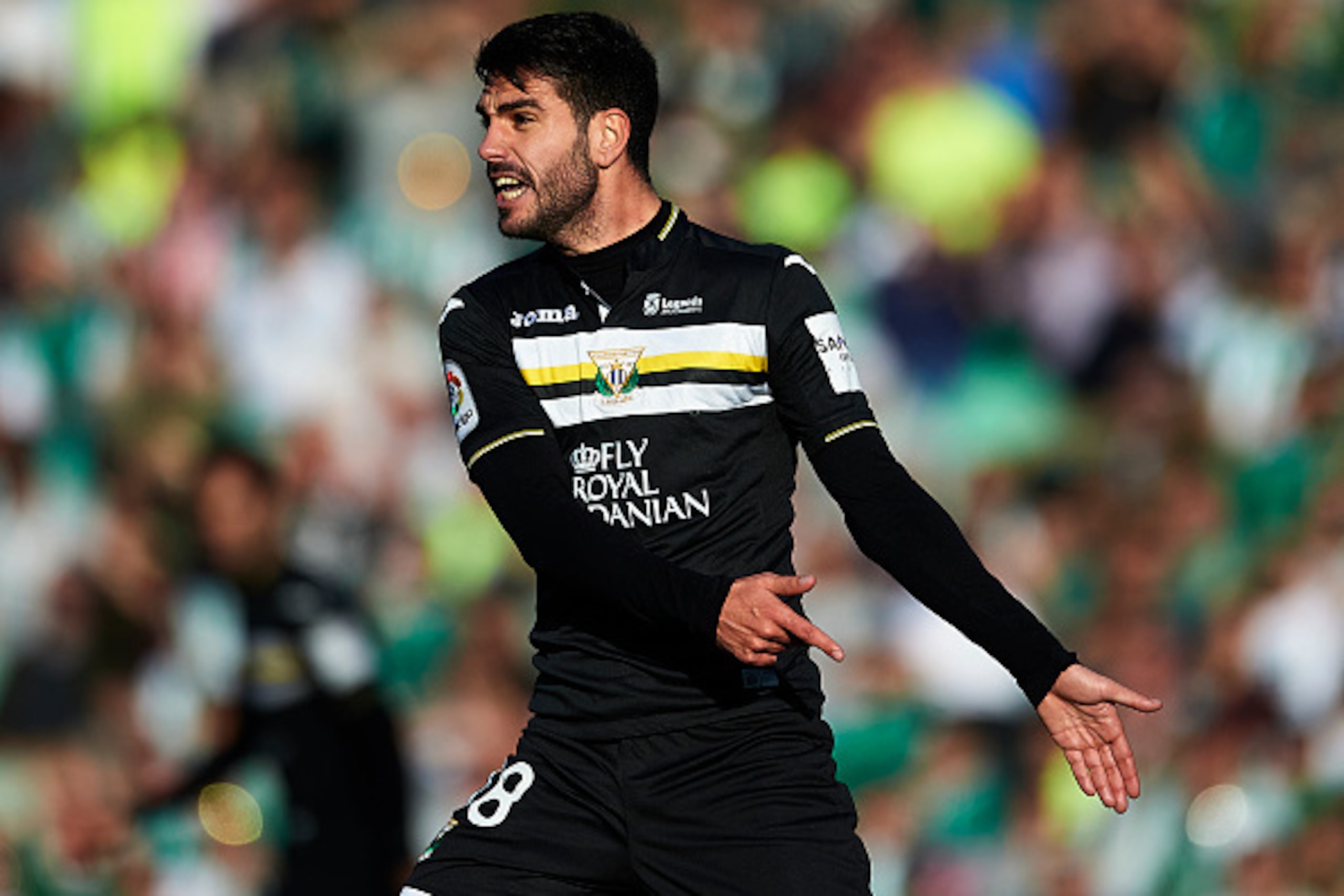 SEVILLE, SPAIN - JANUARY 08: Pablo Insua of CD Leganes reacts during La Liga match between Real Betis Balompie v CD Leganes at Benito Villamarin Stadium on January 8, 2017 in Seville, Spain.  (Photo by Aitor Alcalde Colomer/Getty Images)