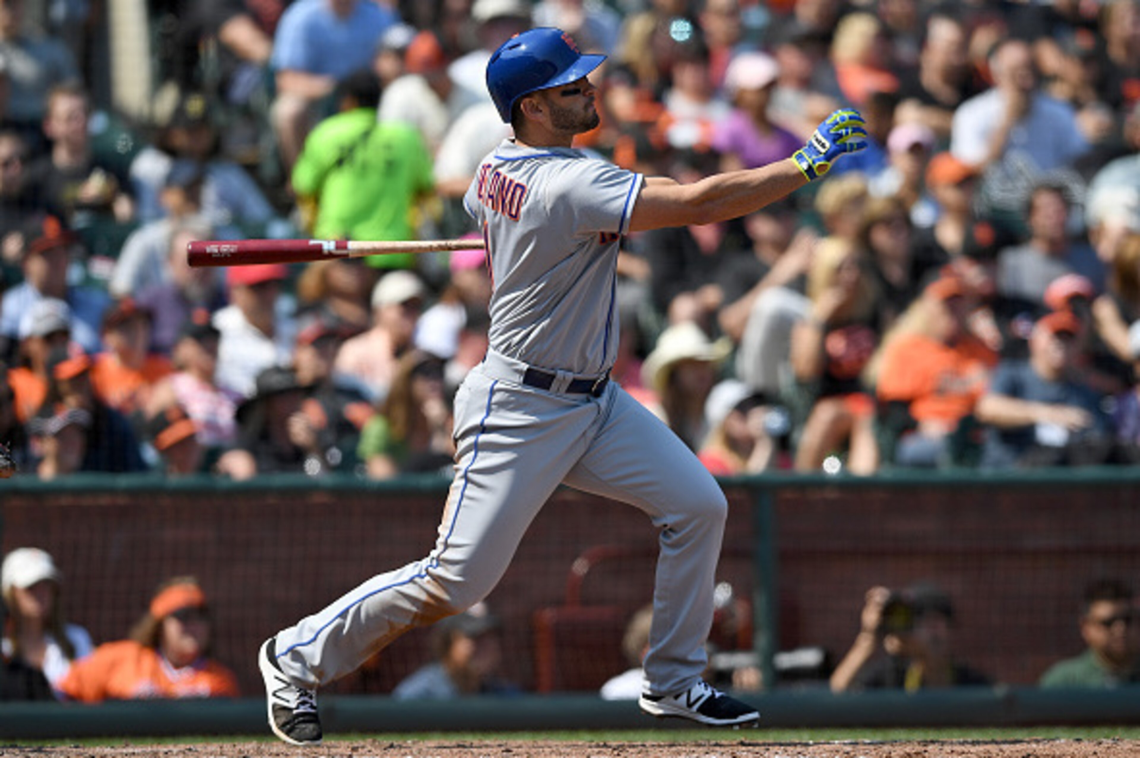 SAN FRANCISCO, CA - AUGUST 20:  Justin Ruggiano #1 of the New York Mets hits an rbi single scoring Neil Walker #20 against the San Francisco Giants in the top of the six inning at AT&T Park on August 20, 2016 in San Francisco, California.  (Photo by Thear