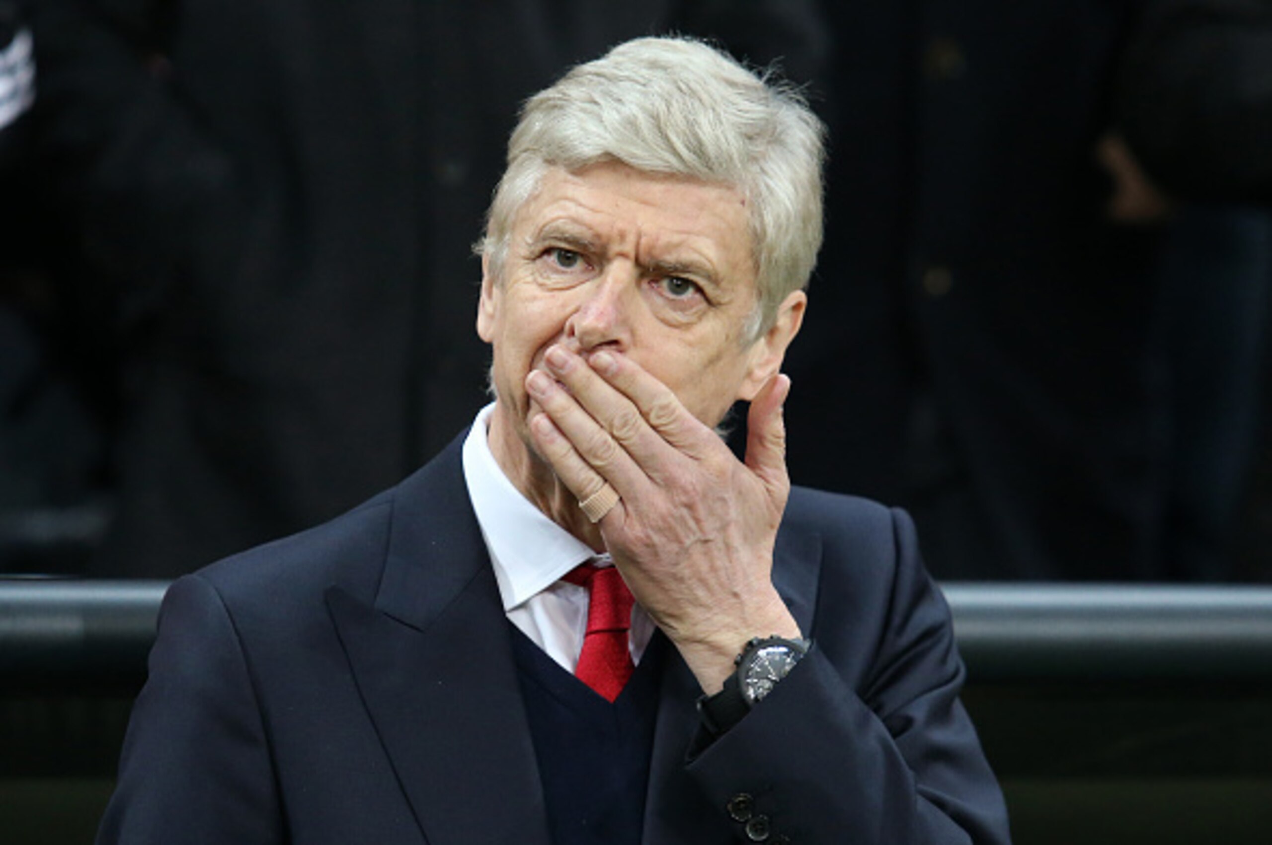 MUNICH, GERMANY - FEBRUARY 15: Manager of Arsenal Arsene Wenger looks on during the UEFA Champions League Round of 16 first leg match between FC Bayern Muenchen (Bayern Munich) and Arsenal FC at Allianz Arena on February 15, 2017 in Munich, Germany. (Phot MUNICH, GERMANY - FEBRUARY 15: Manager of Arsenal Arsene Wenger looks on during the UEFA Champions League Round of 16 first leg match between FC Bayern Muenchen (Bayern Munich) and Arsenal FC at Allianz Arena on February 15, 2017 in Munich, Germany. (Phot