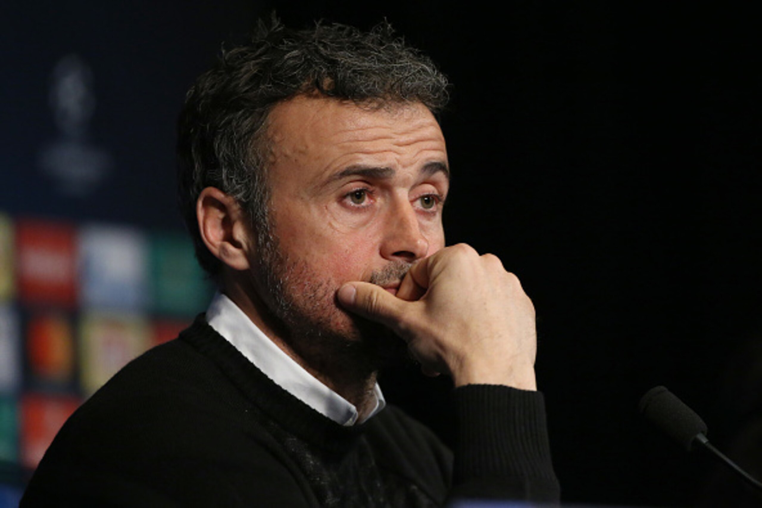 PARIS, FRANCE - FEBRUARY 14: Coach of FC Barcelona Luis Enrique Martinez answers to the media following the UEFA Champions League Round of 16 first leg match between Paris Saint-Germain and FC Barcelona at Parc des Princes on February 14, 2017 in Paris, F PARIS, FRANCE - FEBRUARY 14: Coach of FC Barcelona Luis Enrique Martinez answers to the media following the UEFA Champions League Round of 16 first leg match between Paris Saint-Germain and FC Barcelona at Parc des Princes on February 14, 2017 in Paris, F