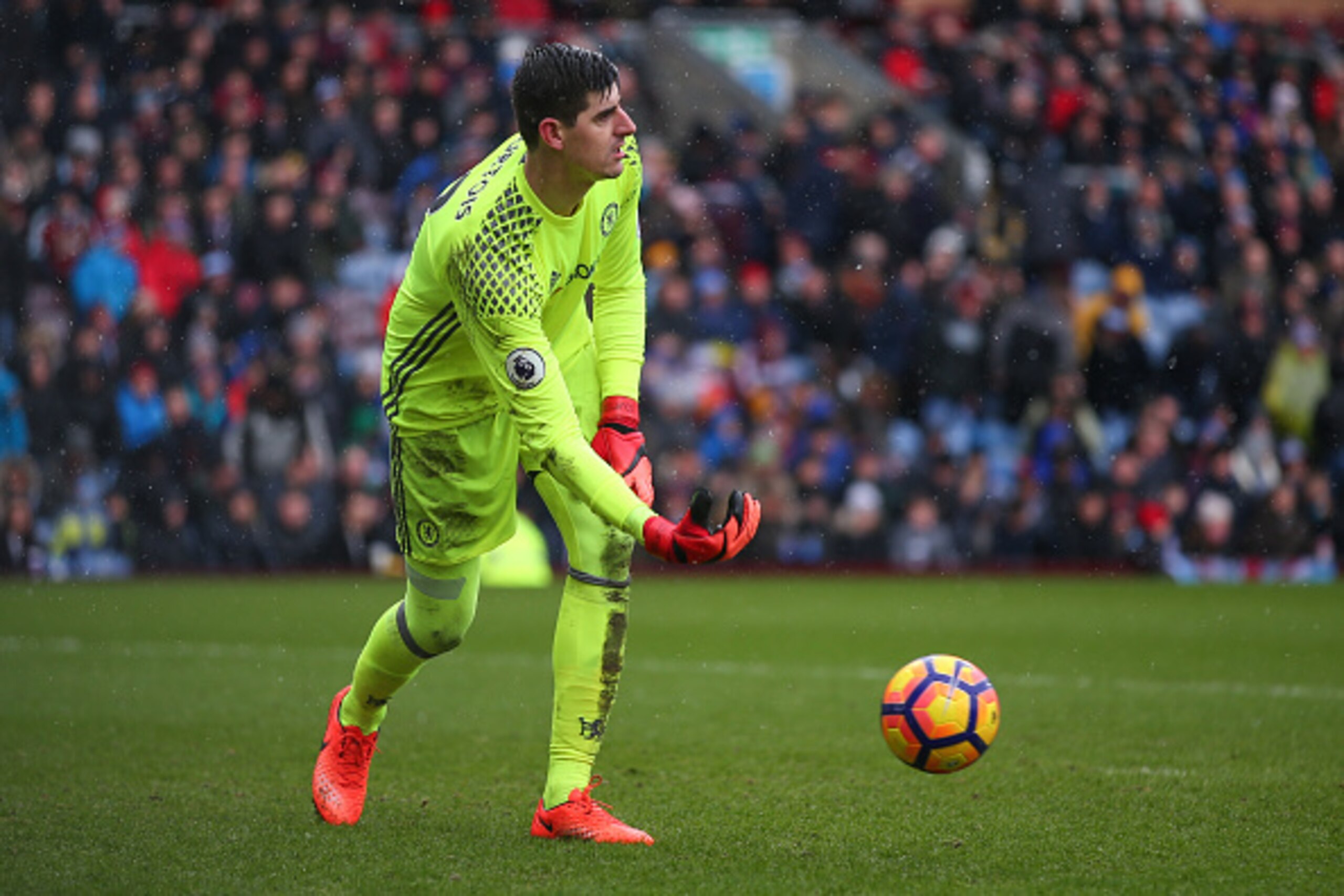 BURNLEY, ENGLAND - FEBRUARY 12: Thibaut Courtois of Chelsea during the Premier League match between Burnley and Chelsea at Turf Moor on February 12, 2017 in Burnley, England. (Photo by Robbie Jay Barratt - AMA/Getty Images)