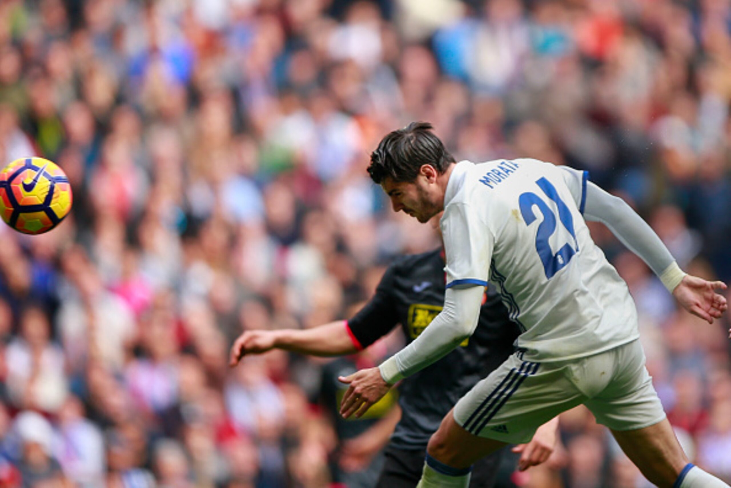 MADRID, SPAIN - FEBRUARY 18:  Alvaro Morata of Real Madrid CF scores their opening goal during the La Liga match between Real Madrid CF and RCD Espanyol at Estadio Santiago Bernabeu on February 18, 2017 in Madrid, Spain.  (Photo by Gonzalo Arroyo Moreno/G