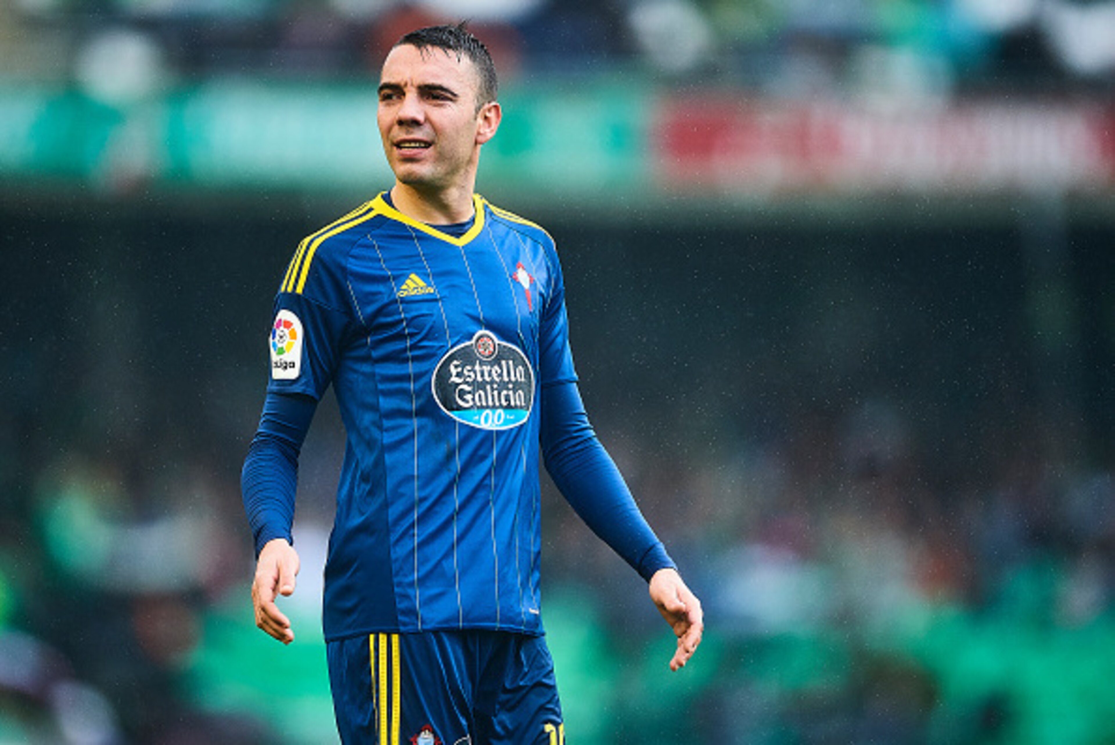 SEVILLE, SPAIN - DECEMBER 04:  Iago Aspas of RC Celta de Vigo looks on during La Liga match between Real Betis Balompie an RC Celta de Vigo at Benito Villamarin Stadium on December 4, 2016 in Seville, Spain.  (Photo by Aitor Alcalde Colomer/Getty Images)
