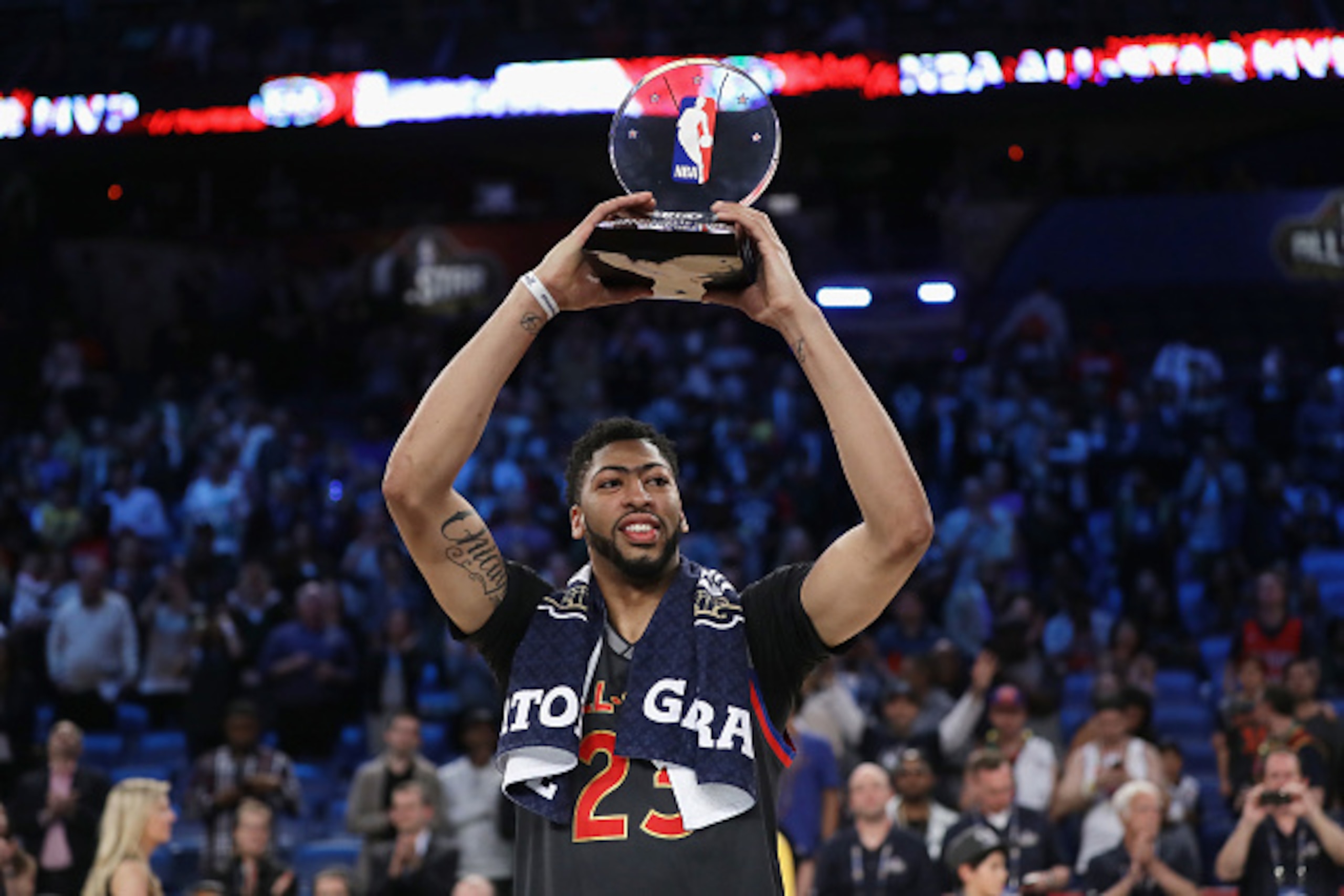 NEW ORLEANS, LA - FEBRUARY 19:  Anthony Davis #23 of the New Orleans Pelicans celebrates with the 2017 NBA All-Star Game MVP trophy after the 2017 NBA All-Star Game at Smoothie King Center on February 19, 2017 in New Orleans, Louisiana. NOTE TO USER: User