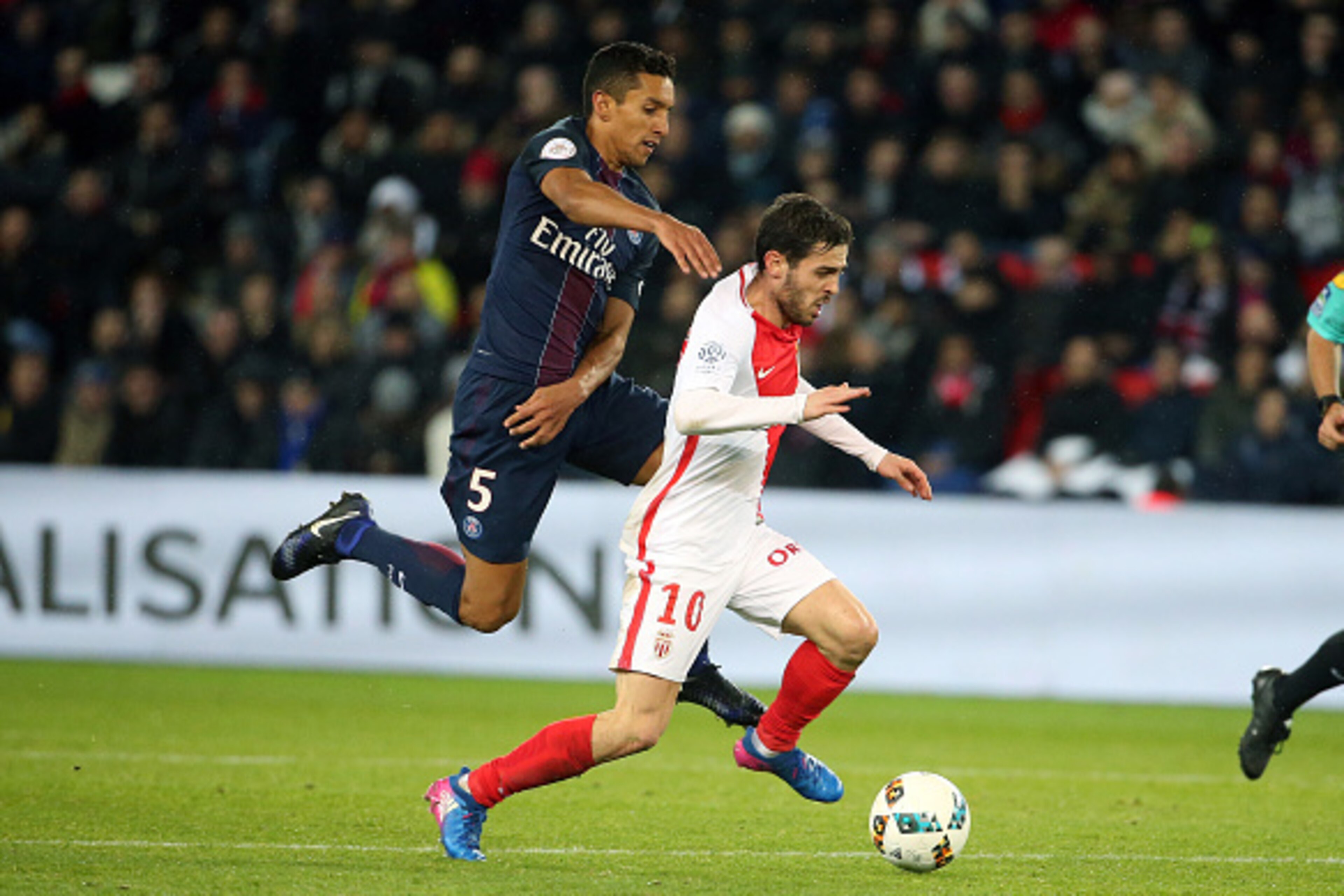 PARIS, FRANCE - JANUARY 29: Marquinhos of PSG and Bernardo Silva of Monaco in action during the French Ligue 1 match between Paris Saint Germain and AS Monaco at Parc des Princes stadium on January 29, 2017 in Paris, France. (Photo by Jean Catuffe/Getty I