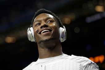 NEW ORLEANS, LA - JANUARY 02:  Joe Mixon #25 of the Oklahoma Sooners warms up prior to playing the Auburn Tigers during the Allstate Sugar Bowl at the Mercedes-Benz Superdome on January 2, 2017 in New Orleans, Louisiana.  (Photo by Sean Gardner/Getty Imag