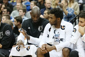 MINNEAPOLIS, MN - DECEMBER 1: Kevin Garnett #21 and Andrew Wiggins #22 of the Minnesota Timberwolves during the game against the Orlando Magic on December 1, 2015 at Target Center Minneapolis, Minnesota. NOTE TO USER: User expressly acknowledges and agree