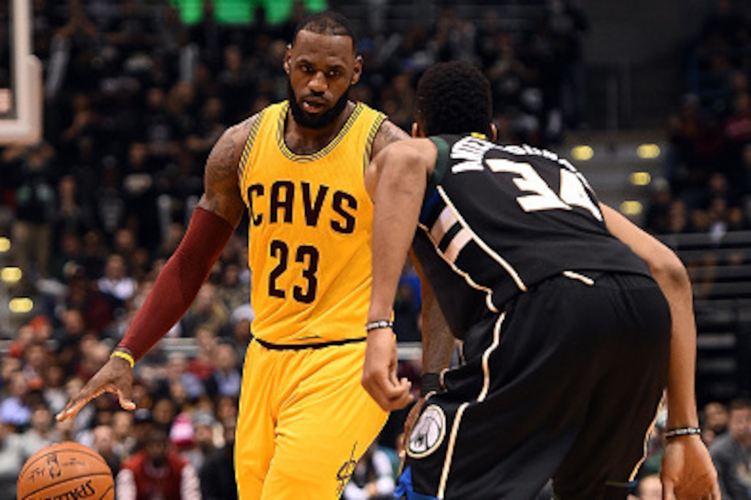 MILWAUKEE, WI - DECEMBER 20:  LeBron James #23 of the Cleveland Cavaliers works against Giannis Antetokounmpo #34 of the Milwaukee Bucks during a game at BMO Harris Bradley Center on December 20, 2016 in Milwaukee, Wisconsin. NOTE TO USER: User expressly 