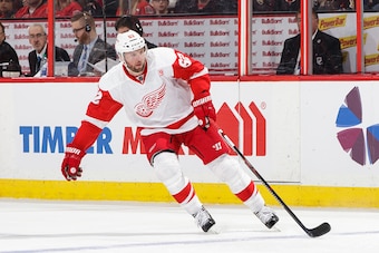 OTTAWA, ON - DECEMBER 29: Thomas Vanek #62 of the Detroit Red Wings skates against the Ottawa Senators at Canadian Tire Centre on December 29, 2016 in Ottawa, Ontario, Canada.  (Photo by Jana Chytilova/Freestyle Photography/Getty Images) *** Local Caption