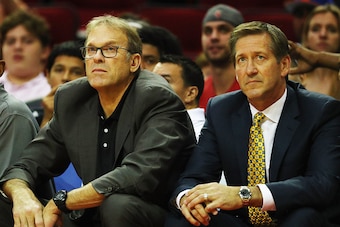 HOUSTON, TX - OCTOBER 04:  Head coach Jeff Hornacek of the New York Knicks (R) waits alongside Kurt Rambis on the bench during their game against the Houston Rockets at the Toyota Center on October 4, 2016 in Houston, Texas. NOTE TO USER: User expressly a