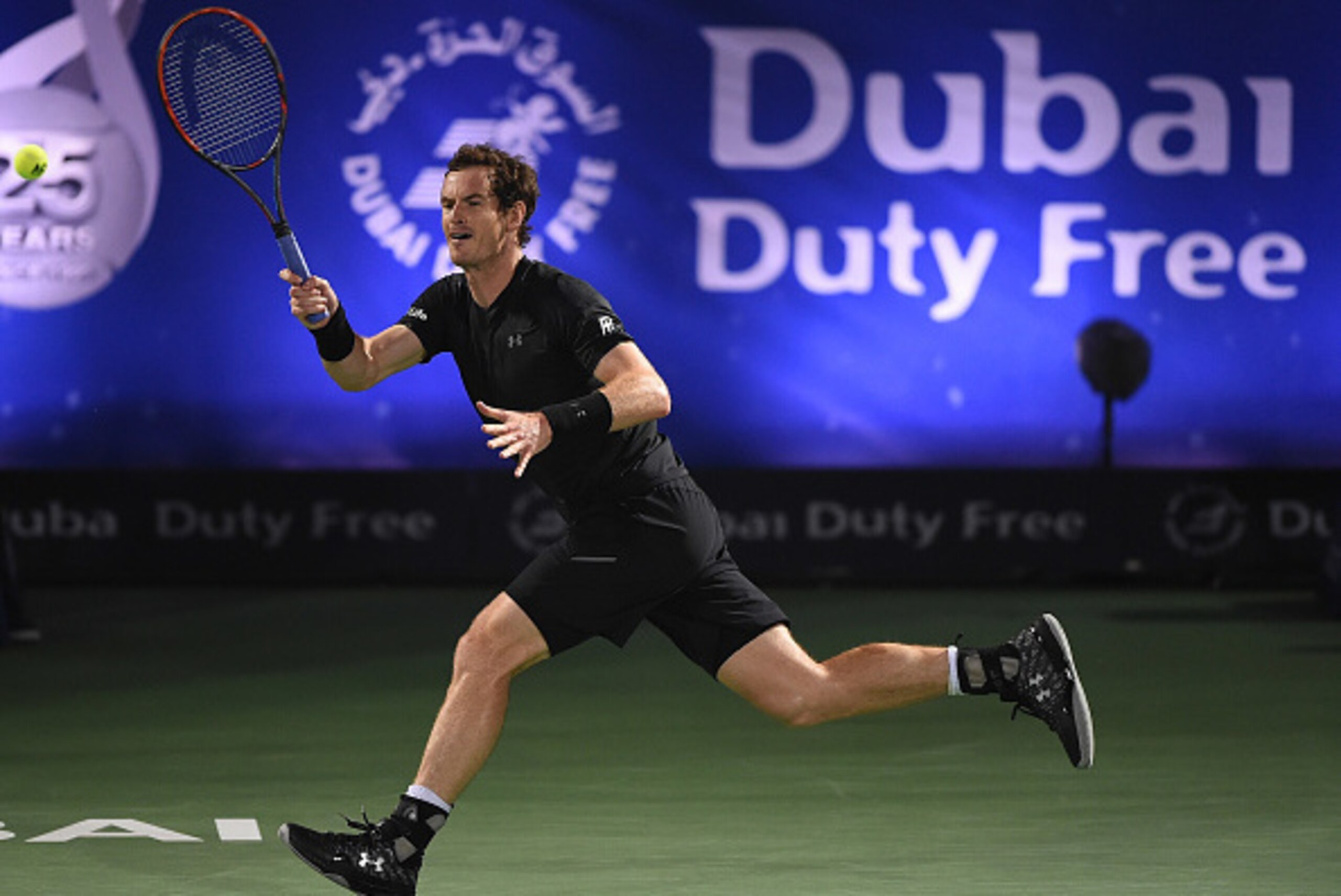 DUBAI, UNITED ARAB EMIRATES - FEBRUARY 28:  Andy Murray of Great Britain plays a forehand during his match against Malek Jaziri of Tunisia on day three of the ATP Dubai Duty Free Tennis Championship on February 28, 2017 in Dubai, United Arab Emirates.  (P