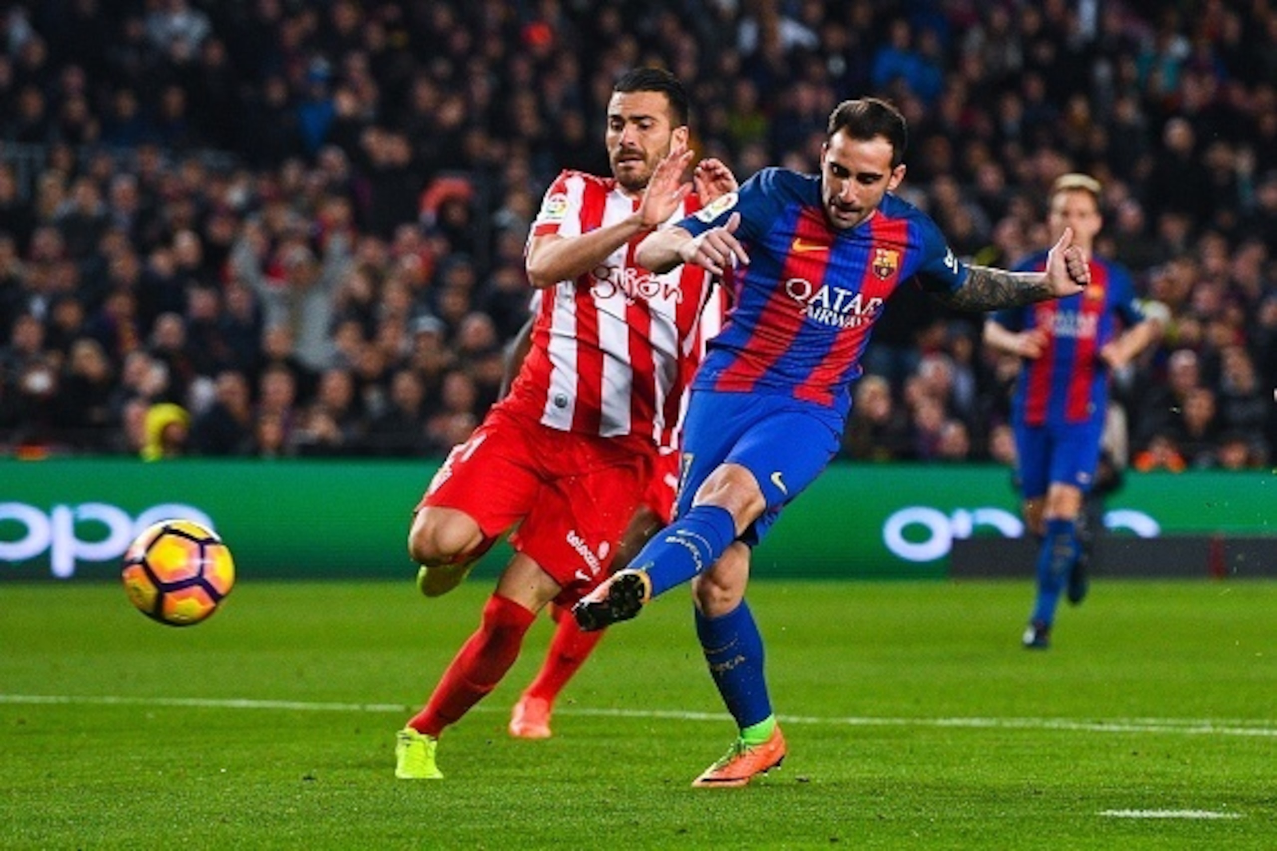 BARCELONA, SPAIN - MARCH 01: Paco Alcacer of FC Barcelona scores his team's fourth goal during the La Liga match between FC Barcelona and Real Sporting de Gijon at Camp Nou stadium on March 1, 2017 in Barcelona, Spain. (Photo by David Ramos/Getty Images BARCELONA, SPAIN - MARCH 01: Paco Alcacer of FC Barcelona scores his team's fourth goal during the La Liga match between FC Barcelona and Real Sporting de Gijon at Camp Nou stadium on March 1, 2017 in Barcelona, Spain. (Photo by David Ramos/Getty Images