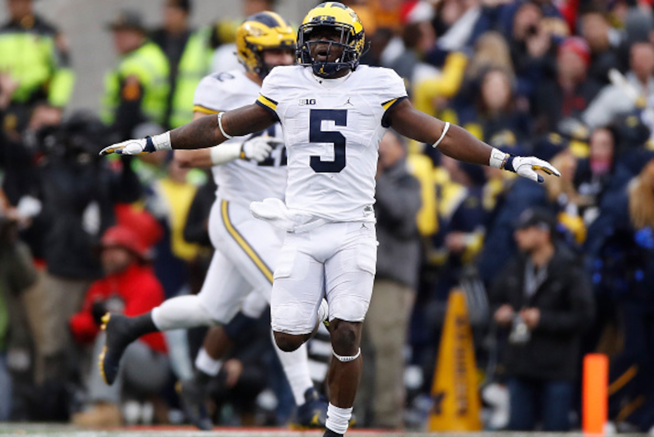 COLUMBUS, OH - NOVEMBER 26:   Jabrill Peppers #5 of the Michigan Wolverines reacts after a missed field goal by the Ohio State Buckeyes during their game at Ohio Stadium on November 26, 2016 in Columbus, Ohio.  (Photo by Gregory Shamus/Getty Images)