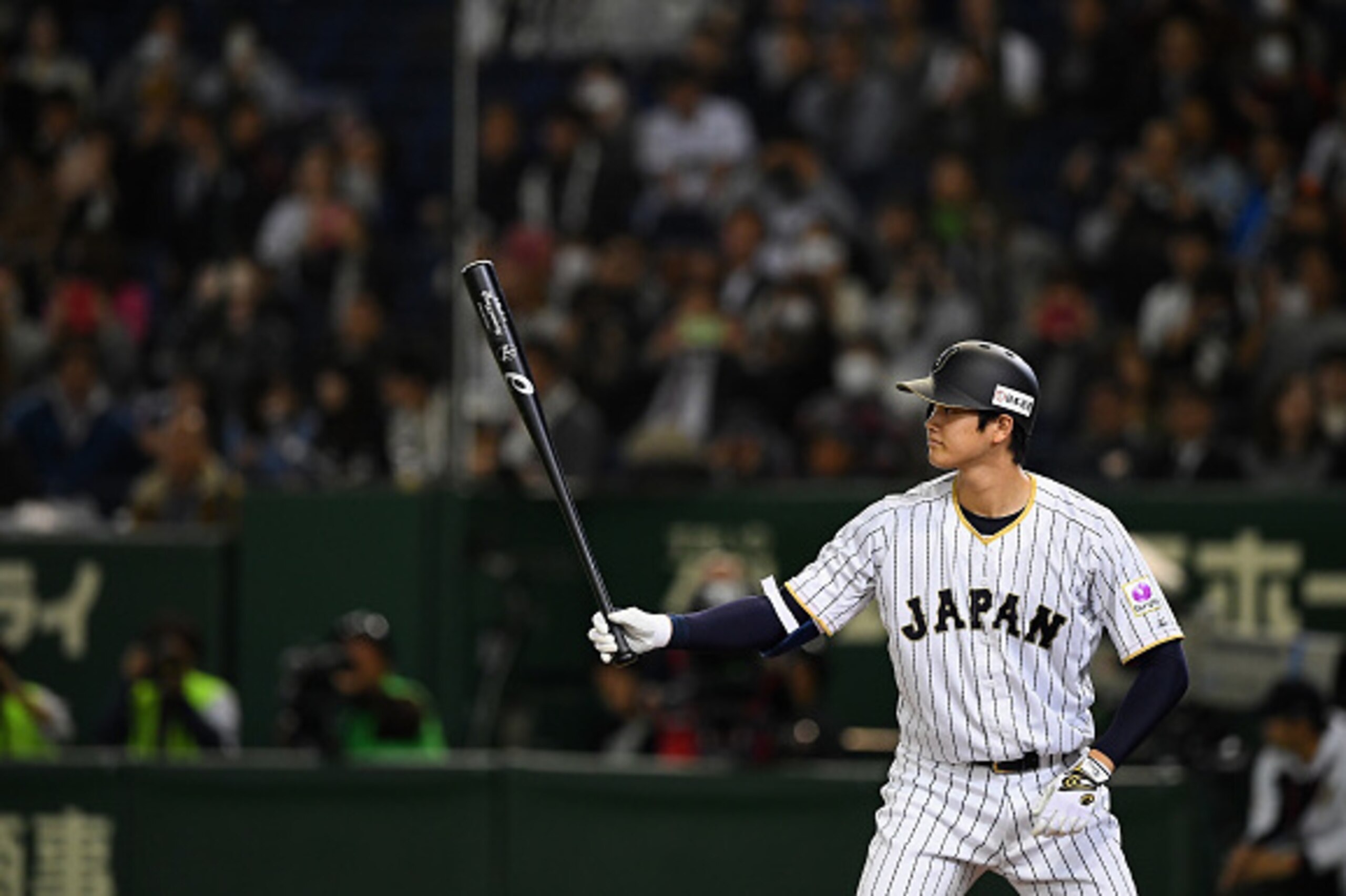 TOKYO, JAPAN - NOVEMBER 10:  Pinch hitter Shohei Ohtani #16 of Japan at bat in the eighth inning during the international friendly match between Japan and Mexico at the Tokyo Dome on November 10, 2016 in Tokyo, Japan.  (Photo by Masterpress/Getty Images)