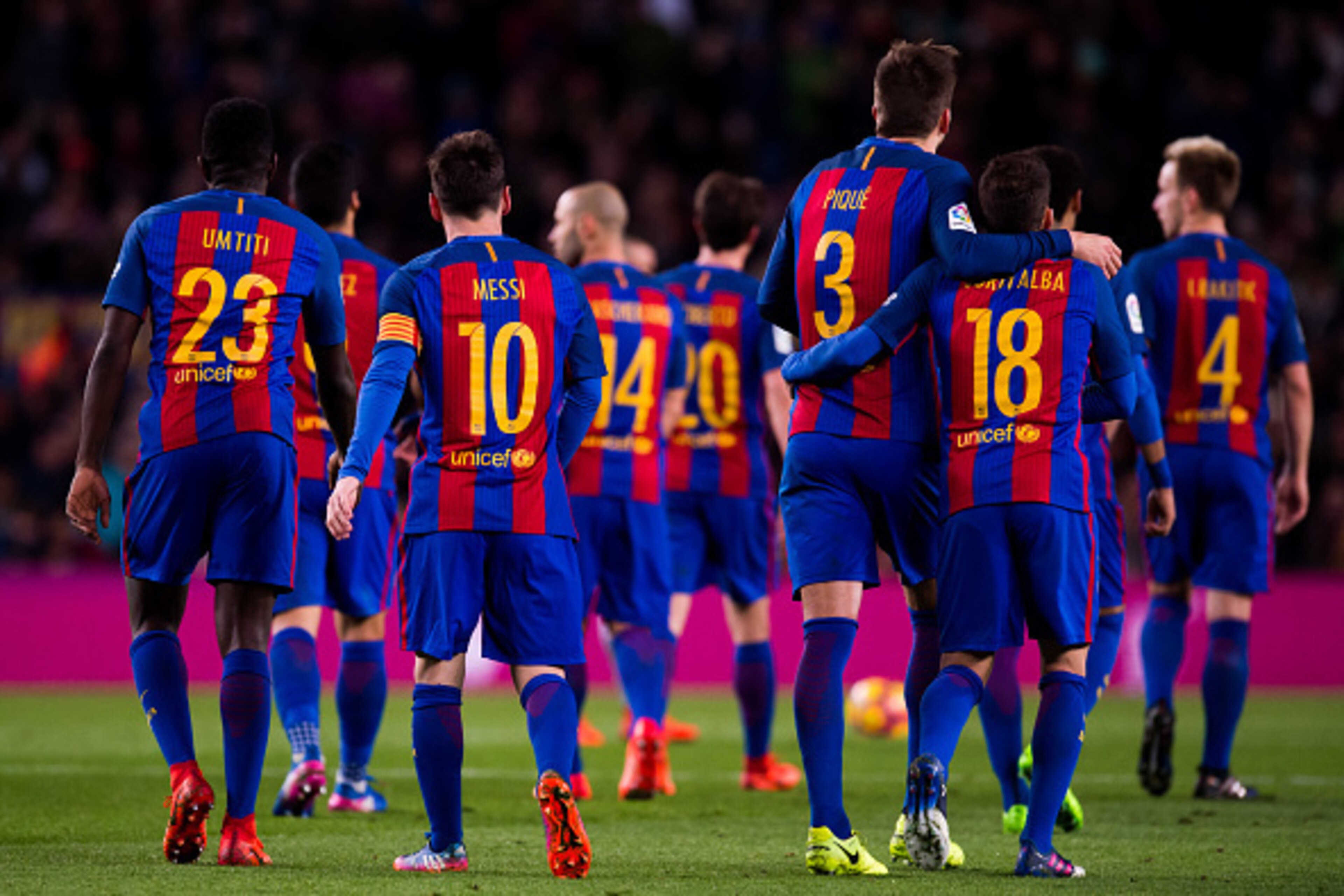 BARCELONA, SPAIN - MARCH 04:  FC Barcelona players celebrate after Lionel Messi scored their team's fifth goal during the La Liga match between FC Barcelona and RC Celta de Vigo at Camp Nou stadium on March 4, 2017 in Barcelona, Spain.  (Photo by Alex Cap