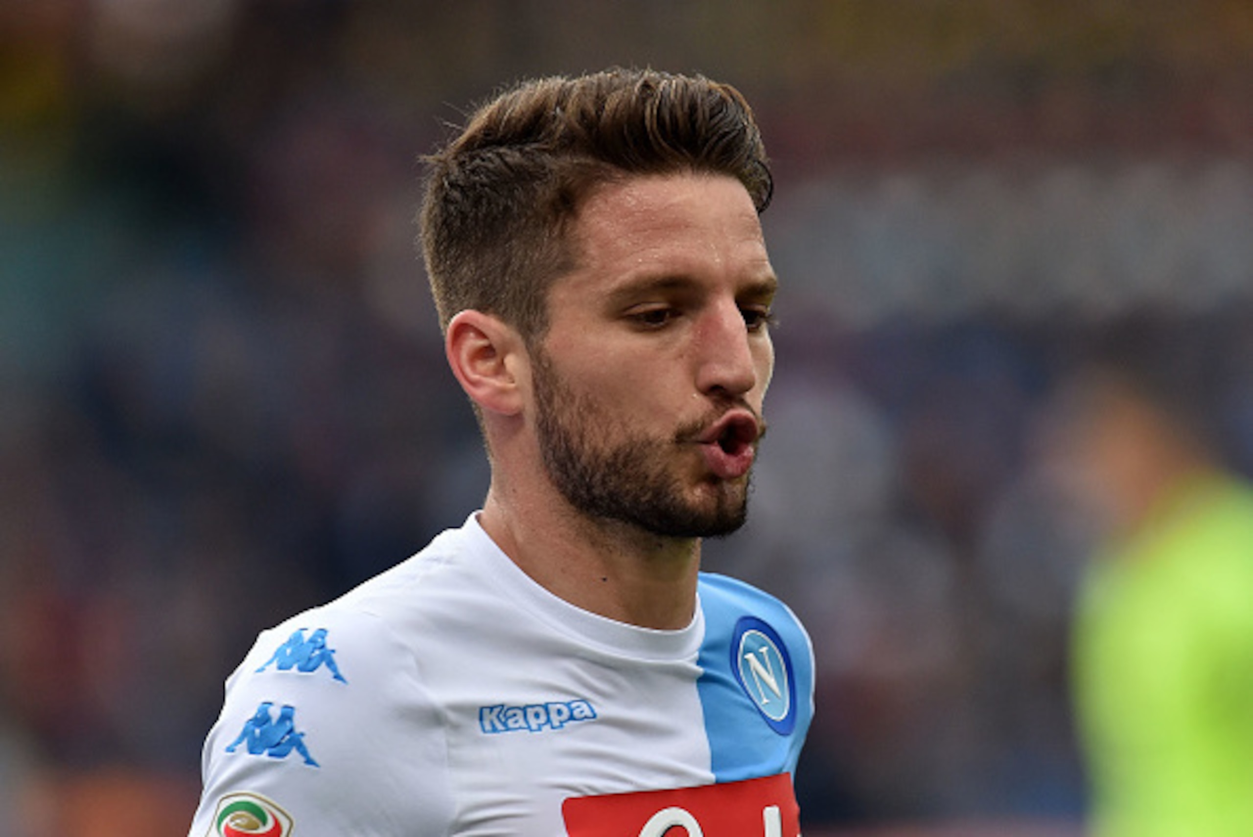 ROME, ITALY - MARCH 04:  Dries Mertens of SSC Napoli celebrates after scoring the opening goal during the Serie A match between AS Roma and SSC Napoli at Stadio Olimpico on March 4, 2017 in Rome, Italy.  (Photo by Giuseppe Bellini/Getty Images)