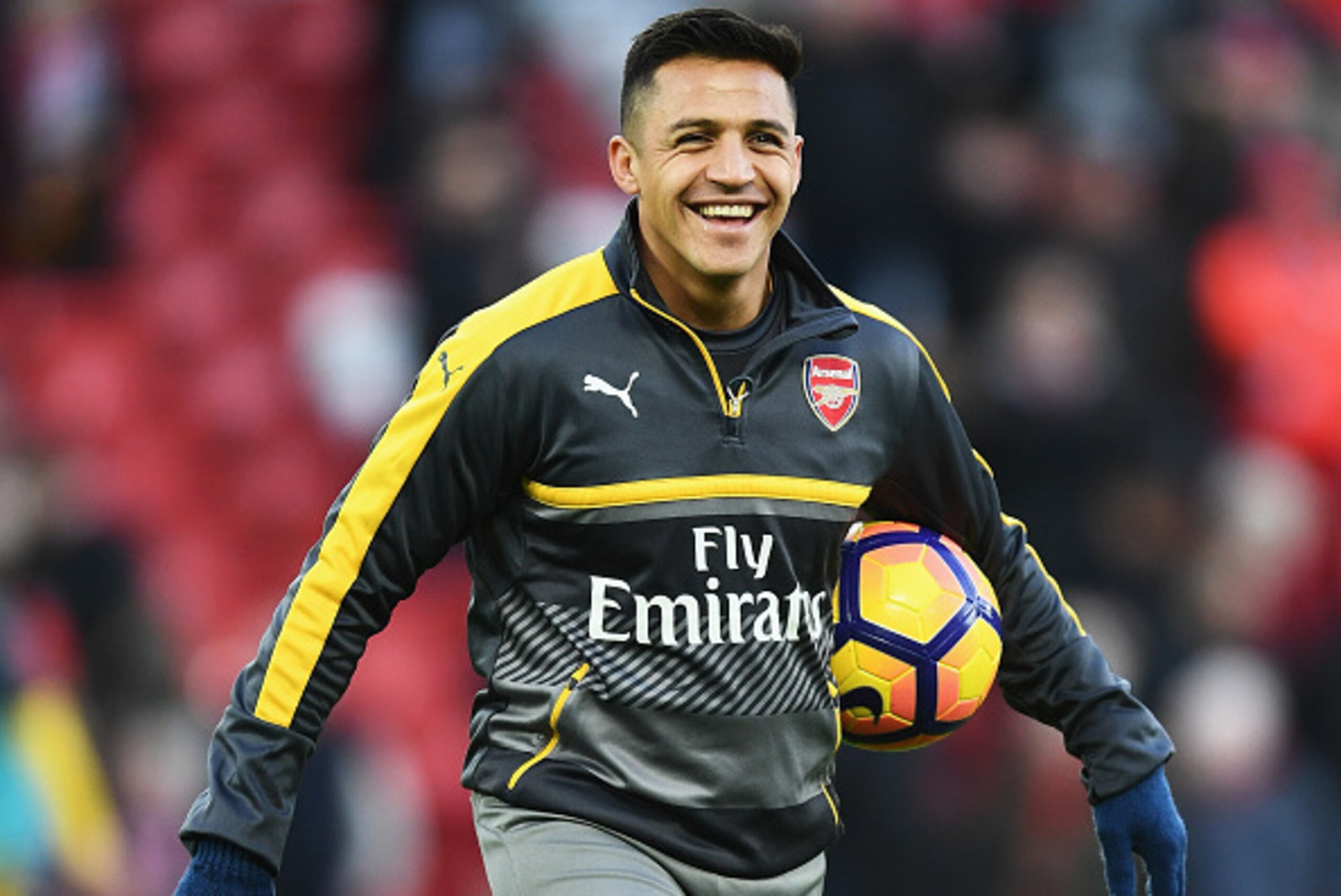 LIVERPOOL, ENGLAND - MARCH 04: Alexis Sanchez of Arsenal warms up prior to the Premier League match between Liverpool and Arsenal at Anfield on March 4, 2017 in Liverpool, England. (Photo by Laurence Griffiths/Getty Images) LIVERPOOL, ENGLAND - MARCH 04: Alexis Sanchez of Arsenal warms up prior to the Premier League match between Liverpool and Arsenal at Anfield on March 4, 2017 in Liverpool, England. (Photo by Laurence Griffiths/Getty Images)