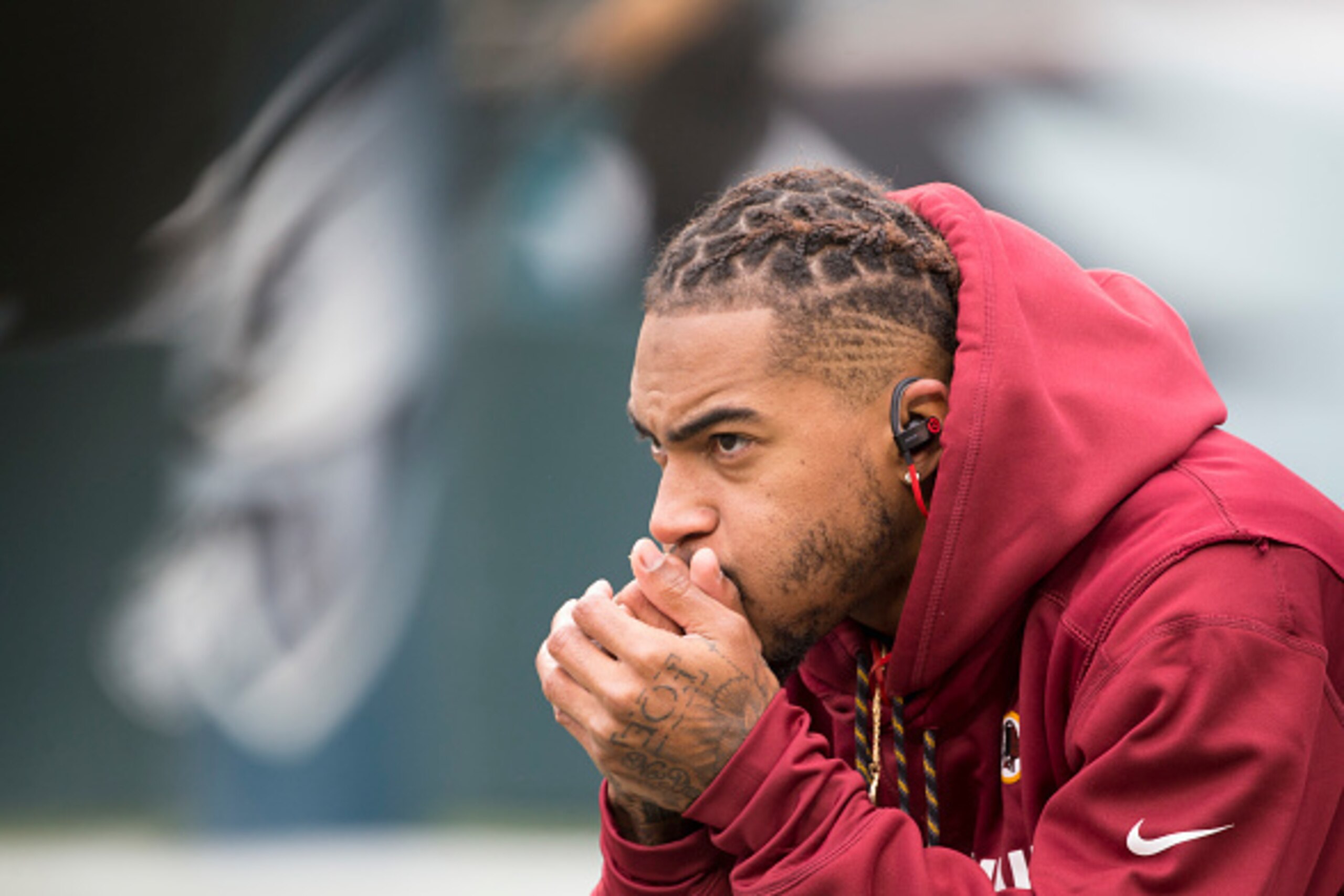 PHILADELPHIA, PA - DECEMBER 11: DeSean Jackson #11 of the Washington Redskins warms up prior to the game against the Philadelphia Eagles at Lincoln Financial Field on December 11, 2016 in Philadelphia, Pennsylvania. (Photo by Mitchell Leff/Getty Images)