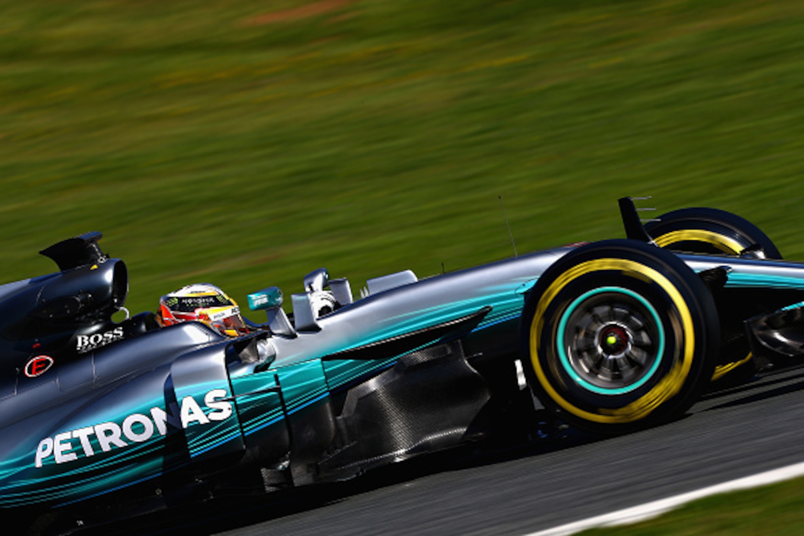 MONTMELO, SPAIN - MARCH 07:  Lewis Hamilton of Great Britain driving the (44) Mercedes AMG Petronas F1 Team Mercedes F1 WO8 on track during day one of Formula One winter testing at Circuit de Catalunya on March 7, 2017 in Montmelo, Spain.  (Photo by Dan I