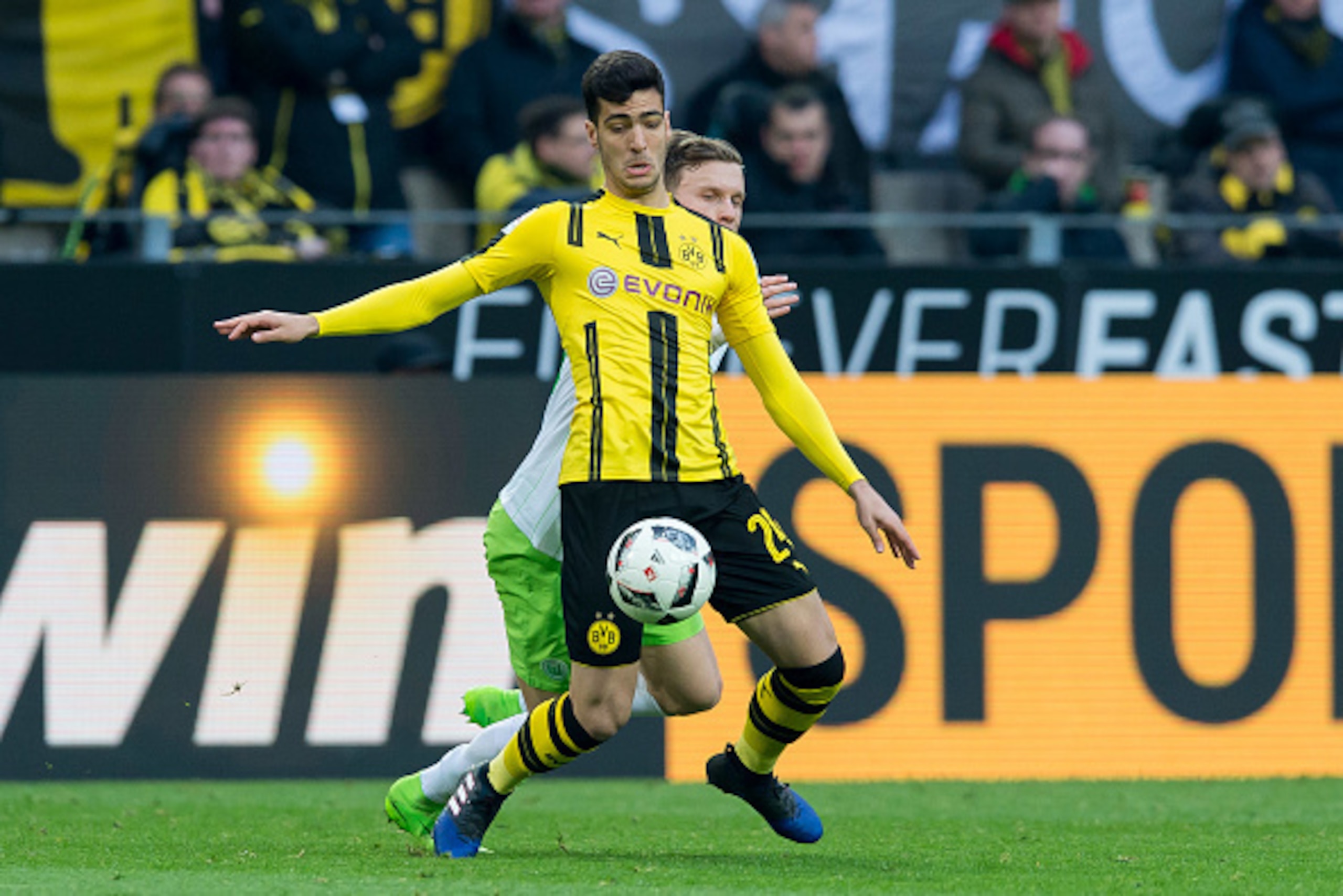 DORTMUND, GERMANY - FEBRUARY 18: Mikel Merino of Dortmund controls the ball during the Bundesliga match between Borussia Dortmund and VfL Wolfsburg at Signal Iduna Park on February 18, 2017 in Dortmund, Germany. (Photo by TF-Images/Getty Images)