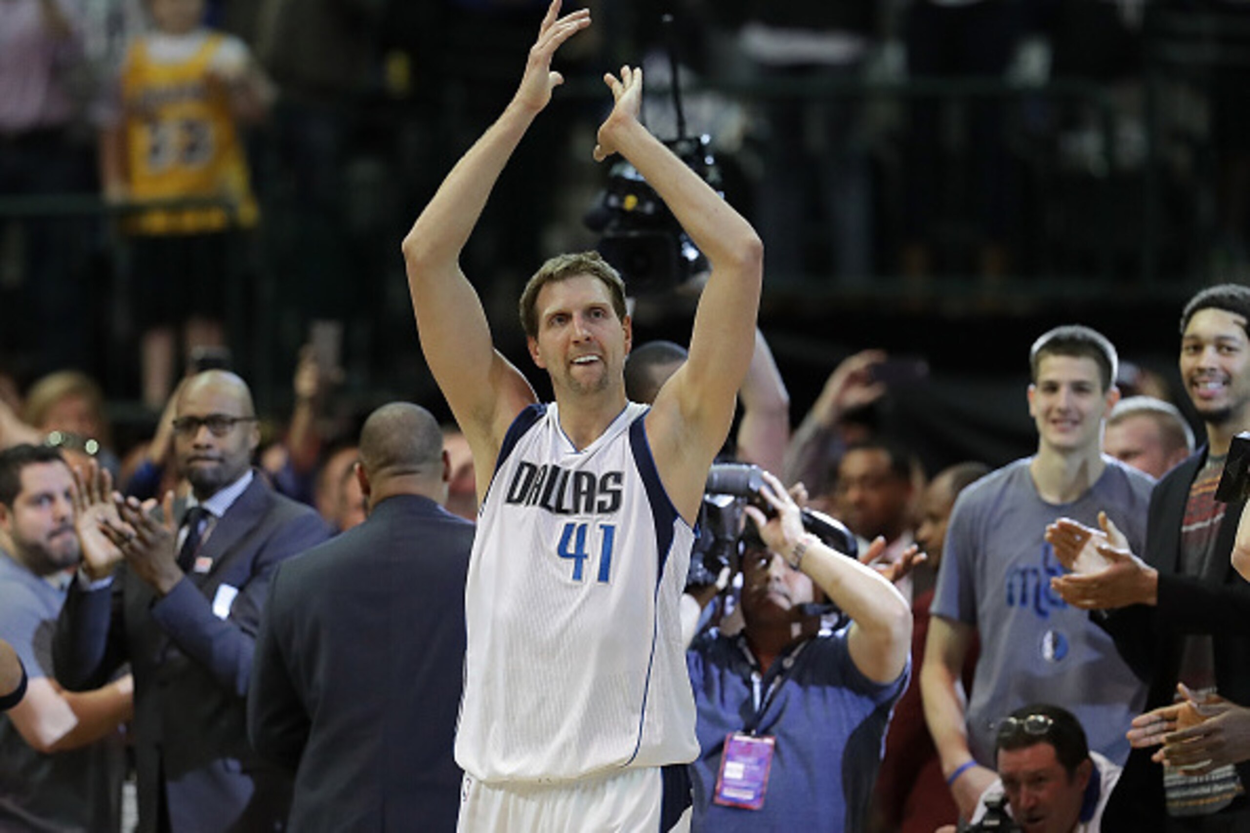 DALLAS, TX - MARCH 07:  Dirk Nowitzki #41 of the Dallas Mavericks celebrates after scoring his 30,000 career point in the second quarter against the Los Angeles Lakers at American Airlines Center on March 7, 2017 in Dallas, Texas.  NOTE TO USER: User expr