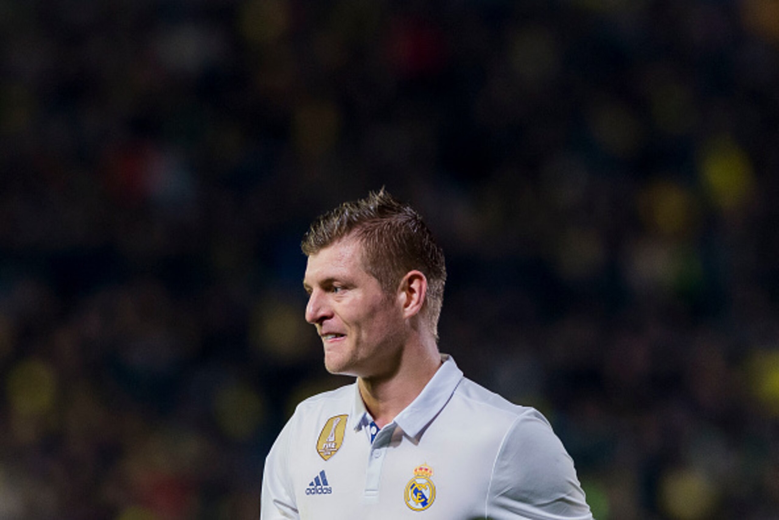 VILLARREAL, SPAIN - FEBRUARY 26: Toni Kroos of Real Madrid reacts during their La Liga match between Villarreal CF and Real Madrid at the Estadio de la Cerámica on 26 February 2017 in Villarreal, Spain. (Photo by Power Sport Images/Getty Images)