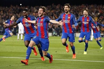 (L-R) Samuel Umtiti of FC Barcelona, Sergi Roberto of FC Barcelona, Andre Gomes of FC Barcelona, Gerard Pique of FC Barcelonaduring the UEFA Champions League round of 16 match between FC Barcelona and Paris Saint Germain on March 08, 2017 at the Camp Nou 
