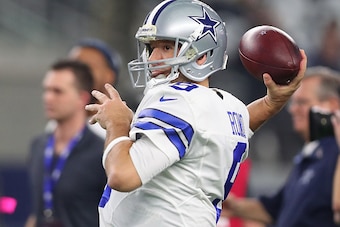 ARLINGTON, TX - JANUARY 15: Tony Romo #9 of the Dallas Cowboys warms up on the field prior to the NFC Divisional Playoff game against the Green Bay Packers at AT&T Stadium on January 15, 2017 in Arlington, Texas. (Photo by Tom Pennington/Getty Images) ARLINGTON, TX - JANUARY 15: Tony Romo #9 of the Dallas Cowboys warms up on the field prior to the NFC Divisional Playoff game against the Green Bay Packers at AT&T Stadium on January 15, 2017 in Arlington, Texas. (Photo by Tom Pennington/Getty Images)