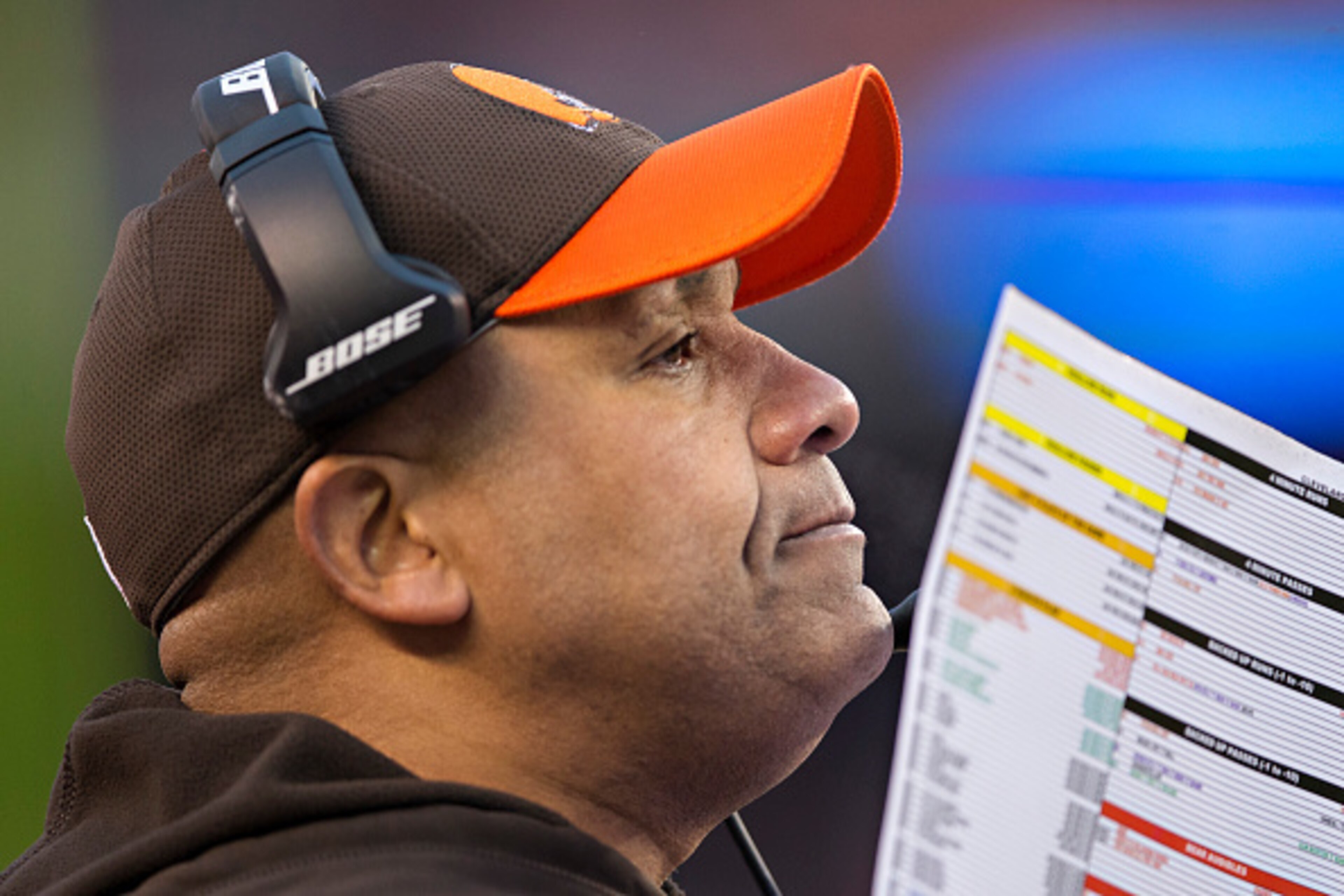 CLEVELAND, OH - DECEMBER 24:  Head Coach Hue Jackson of the Cleveland Browns on the sidelines during a game against the San Diego Chargers at FirstEnergy Stadium on December 24, 2016 in Cleveland, Ohio.  The Browns defeated the Chargers 20-17.  (Photo by 