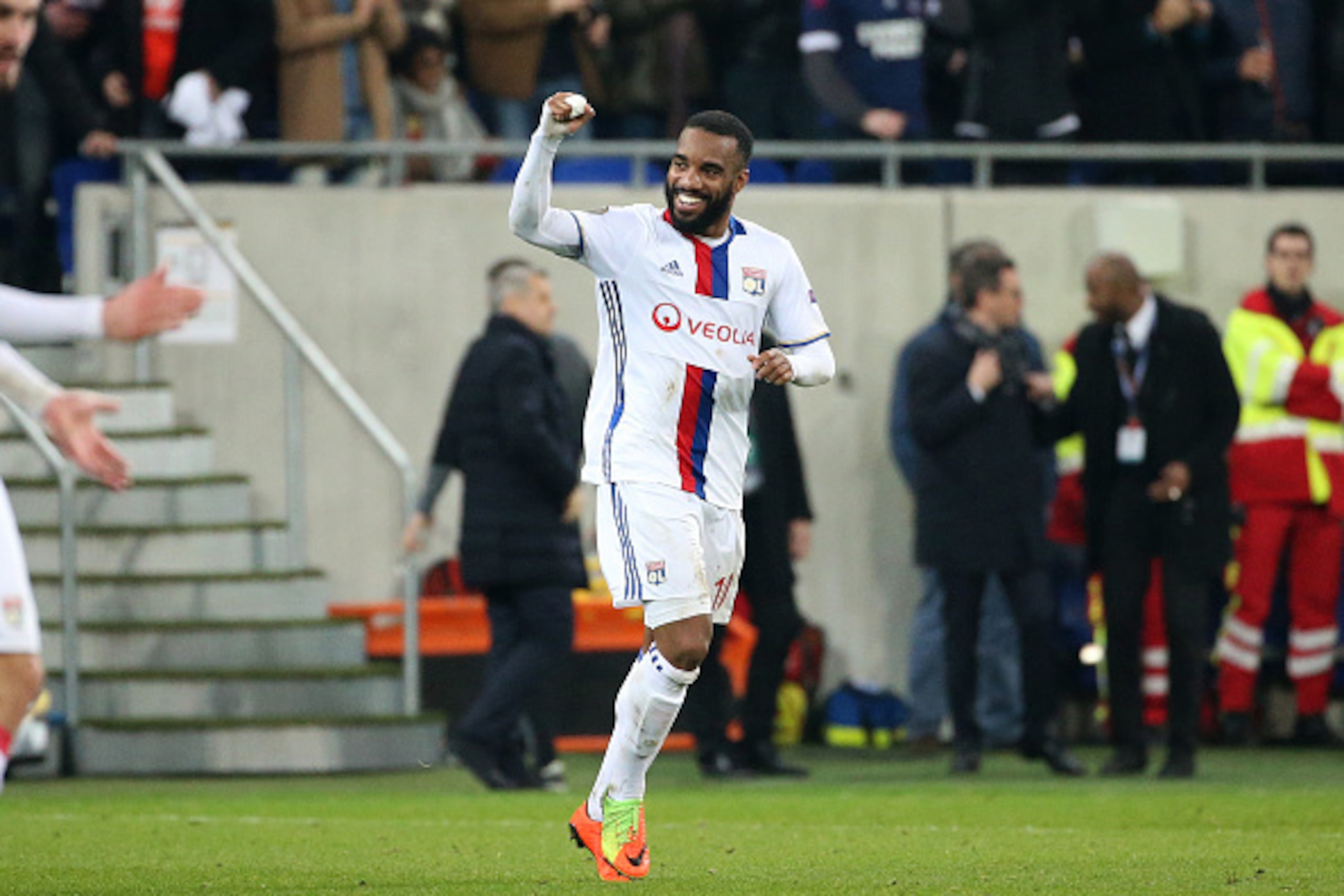 LYON, FRANCE - MARCH 9: Alexandre Lacazette of Lyon celebrates his goal during the UEFA Europa  League Round of 16 first leg match between Olympique Lyonnais (OL) and AS Roma at Parc OL on March 9, 2017 in Lyon, France. (Photo by Jean Catuffe/Getty Images