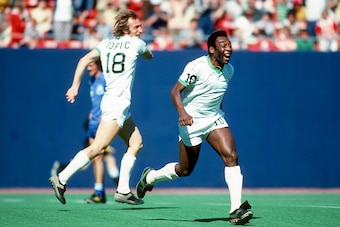 EAST RUTHERFORD, NJ - CIRCA 1978: Pele' #10 of the New York Cosmos celebrates after scoring a goal during an NASL Soccer game circa 1978 at Giants Stadium in East Rutherford, New Jersey. Pele' played for the Cosmos from 1975-77. (Photo by Focus on Sport/G