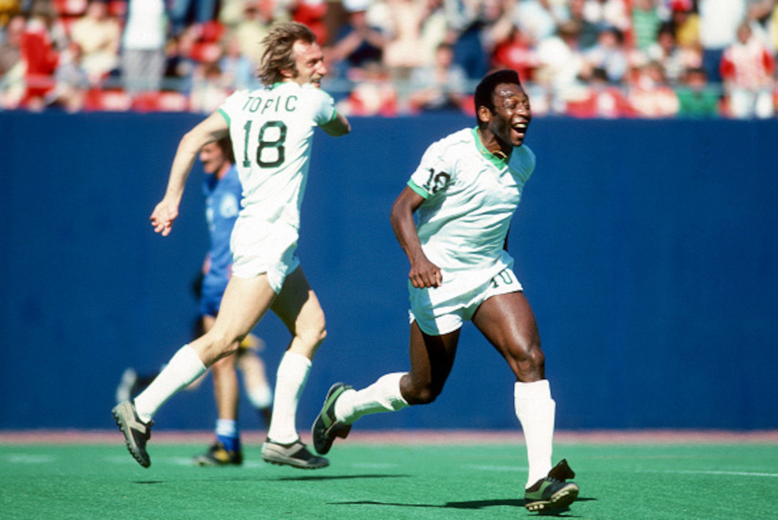 EAST RUTHERFORD, NJ - CIRCA 1978: Pele' #10 of the New York Cosmos celebrates after scoring a goal during an NASL Soccer game circa 1978 at Giants Stadium in East Rutherford, New Jersey. Pele' played for the Cosmos from 1975-77. (Photo by Focus on Sport/G