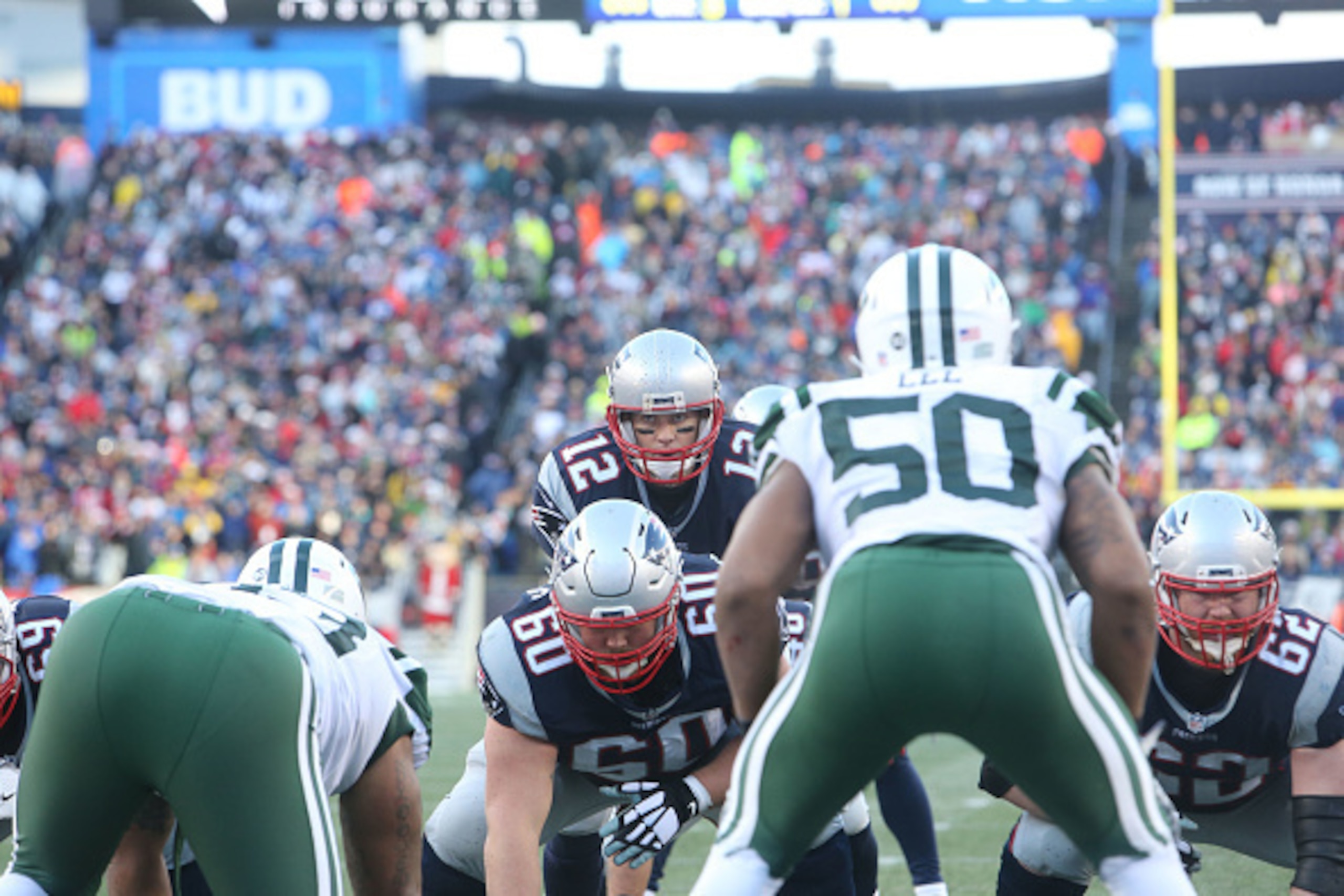 FOXBORO, MA - DECEMBER 24: Quarterback Tom Brady #12 of the New England Patriots calls a play against the New York Jets at Gillette Stadium on December 24, 2016 in Foxboro, Massachusetts. (Photo by Al Pereira/Getty Images) FOXBORO, MA - DECEMBER 24: Quarterback Tom Brady #12 of the New England Patriots calls a play against the New York Jets at Gillette Stadium on December 24, 2016 in Foxboro, Massachusetts. (Photo by Al Pereira/Getty Images)