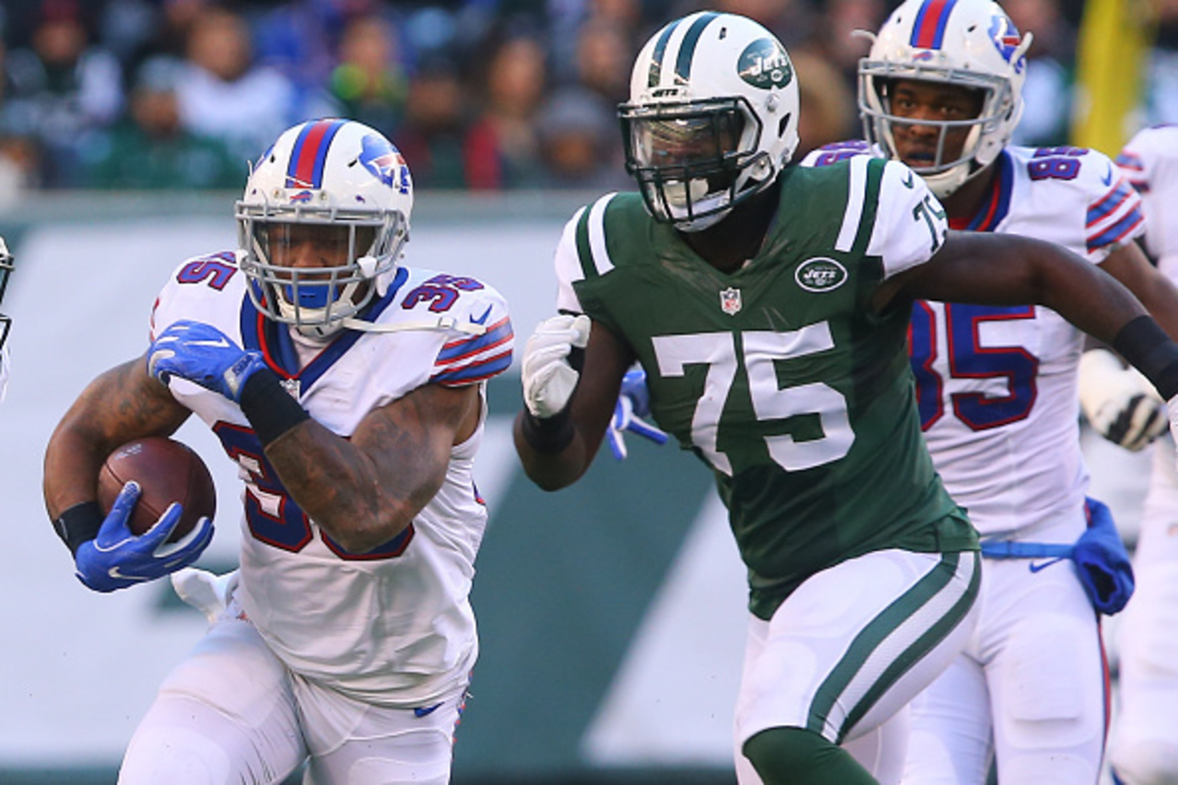 EAST RUTHERFORD, NJ - JANUARY 01:  Mike Gillislee #35 of the Buffalo Bills runs with the ball during the second half of their game against the New York Jets at MetLife Stadium on January 1, 2017 in East Rutherford, New Jersey. (Photo by Ed Mulholland/Gett