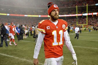 KANSAS CITY, MP - JANUARY 15: Quarterback Alex Smith #11 of the Kansas City Chiefs walks off of the field in a losing effort against the Pittsburgh Steelers in the AFC Divisional Playoff game at Arrowhead Stadium on January 15, 2017 in Kansas City, Missou
