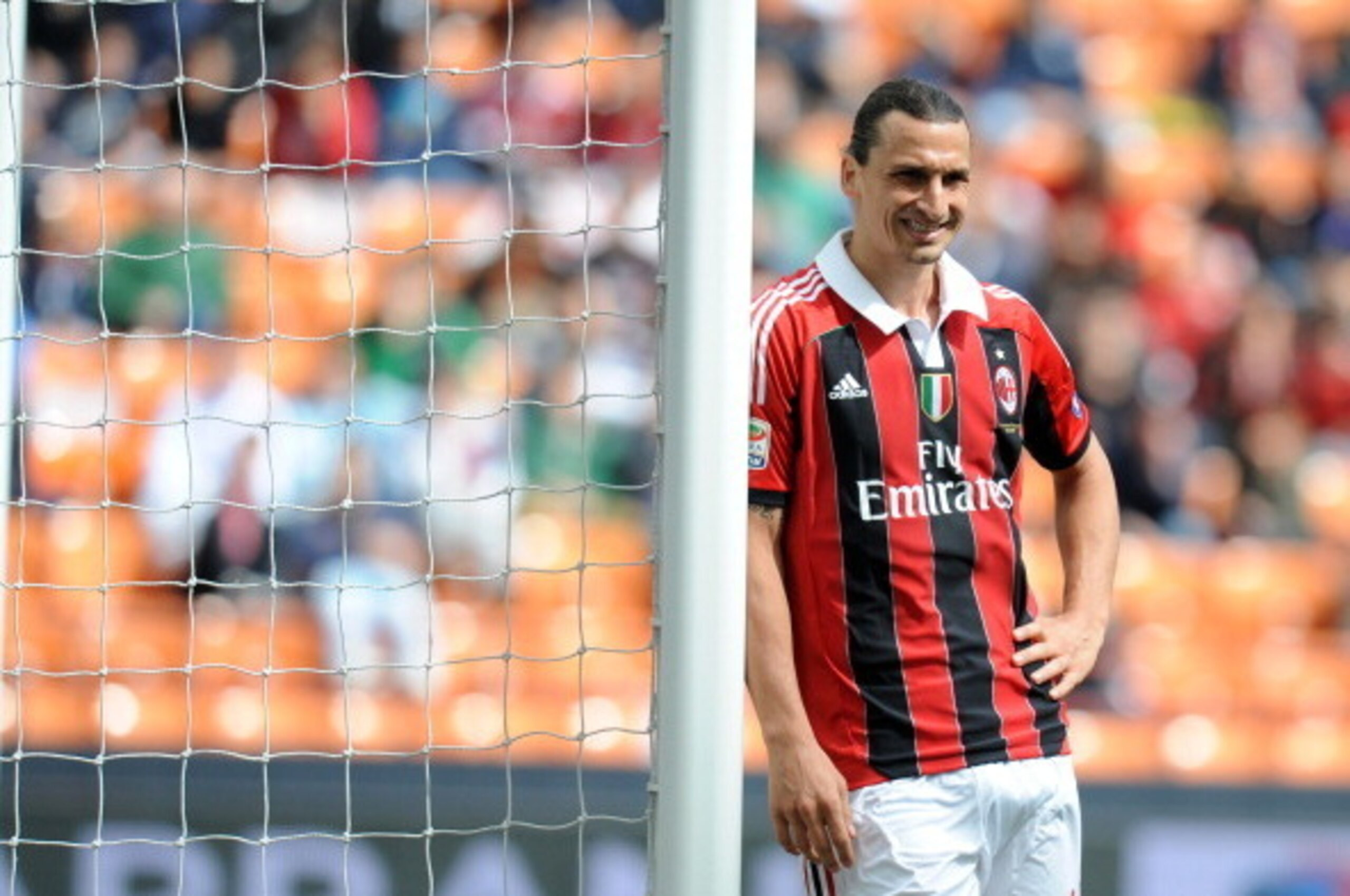 AC Milan's zlatan Ibrahimovic reacts during the Italian Serie A football match between AC Milan vs Novara on May 13, 2012 in Milan. AFP PHOTO / ALBERTO LINGRIA        (Photo credit should read ALBERTO LINGRIA/AFP/GettyImages)
