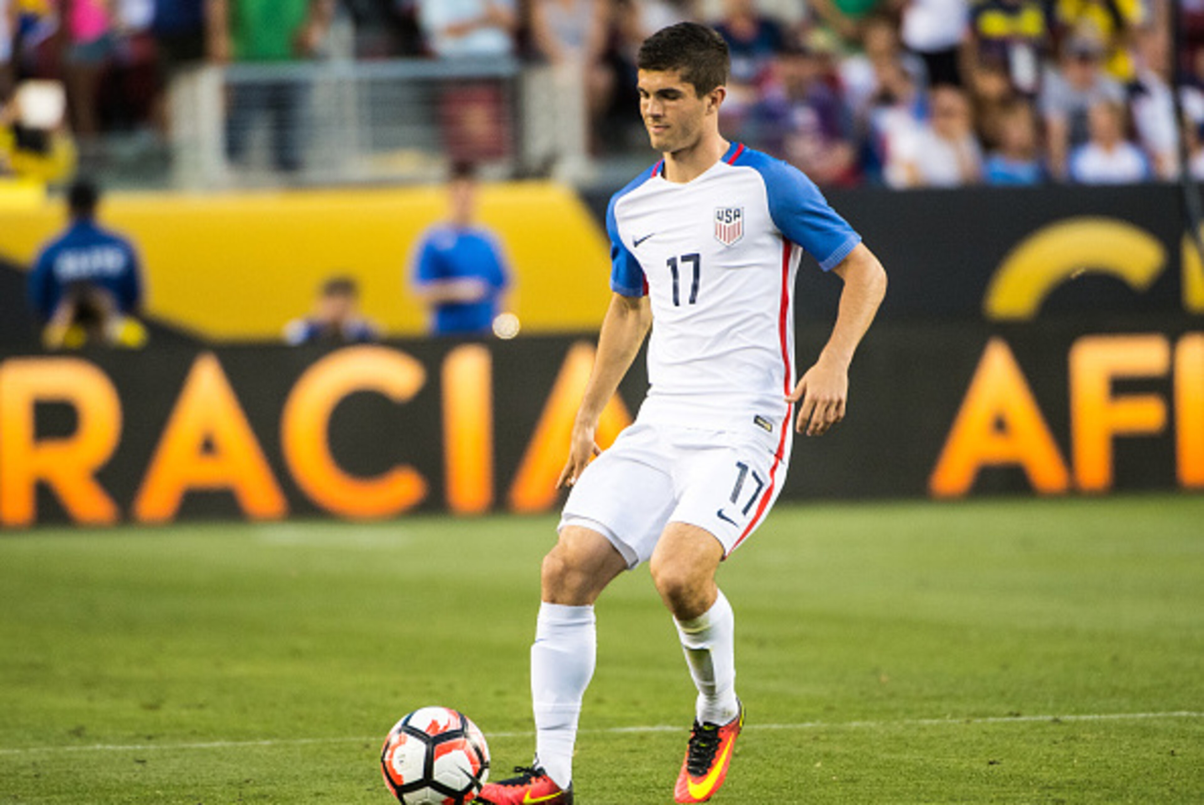 SANTA CLARA, CA - JUNE 3: Christian Pulisic #17 of United States during the Copa America Centenario Group A match between the United States and Columbia at Levi's Stadium on June 3, 2016 in Santa Clara, California. Colombia won the match 2-0 (Photo by Sh SANTA CLARA, CA - JUNE 3: Christian Pulisic #17 of United States during the Copa America Centenario Group A match between the United States and Columbia at Levi's Stadium on June 3, 2016 in Santa Clara, California. Colombia won the match 2-0 (Photo by Sh