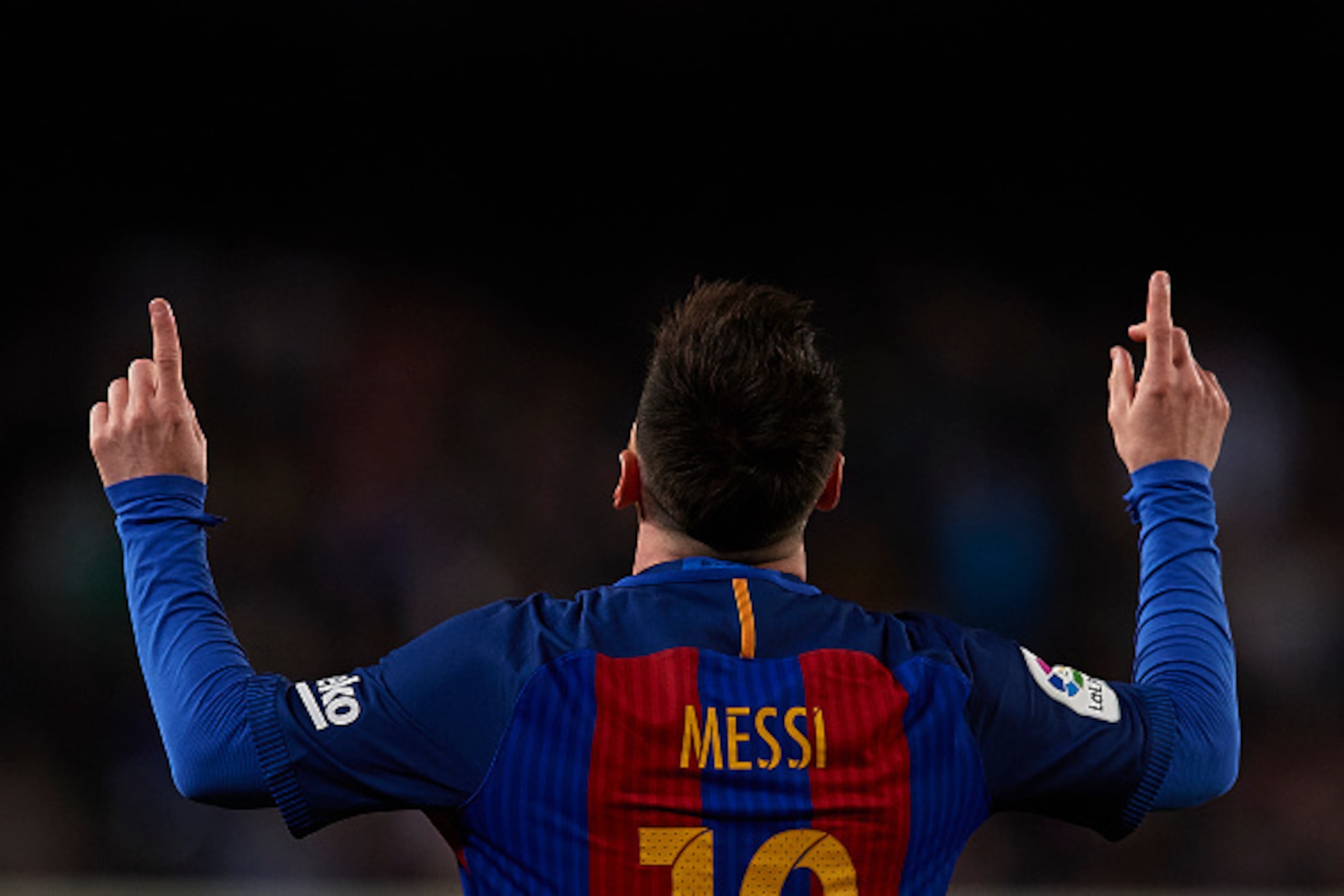 BARCELONA, SPAIN - MARCH 19:  Lionel Messi of Barcelona celebrates scoring his team's third goal during the La Liga match between FC Barcelona and Valencia CF at Camp Nou Stadium on March 19, 2017 in Barcelona, Spain.  (Photo by Manuel Queimadelos Alonso/