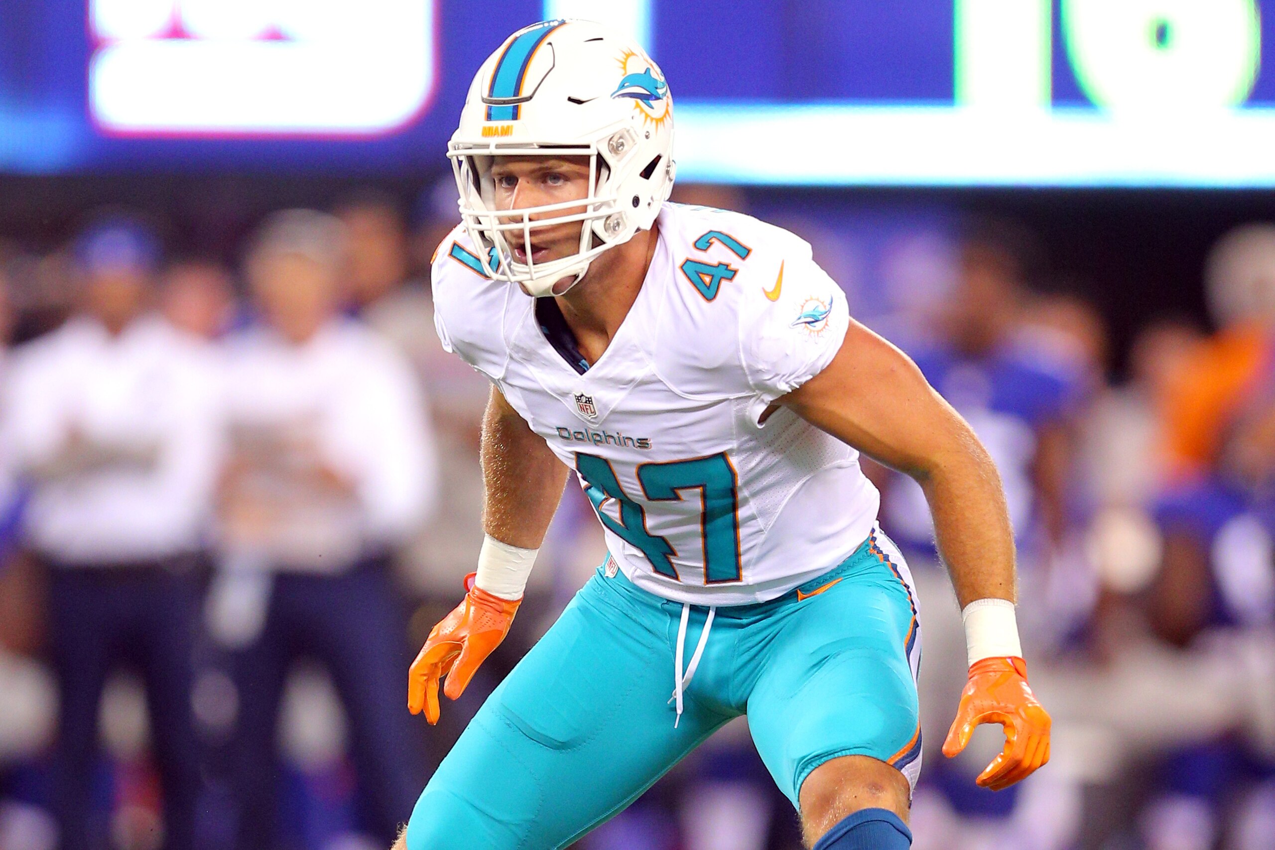 The Dolphins re-signed Kiko Alonso and other veterans but did little to keep pace with the Patriots.