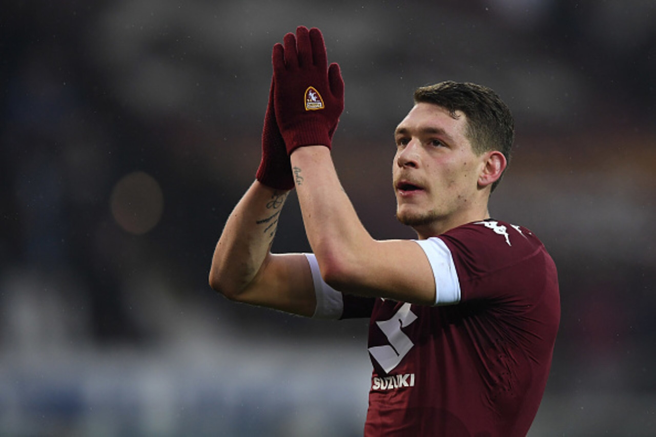TURIN, ITALY - FEBRUARY 12:  Andrea Belotti of FC Torino celebrates victory at the end of the Serie A match between FC Torino and Pescara Calcio at Stadio Olimpico di Torino on February 12, 2017 in Turin, Italy.  (Photo by Valerio Pennicino/Getty Images)